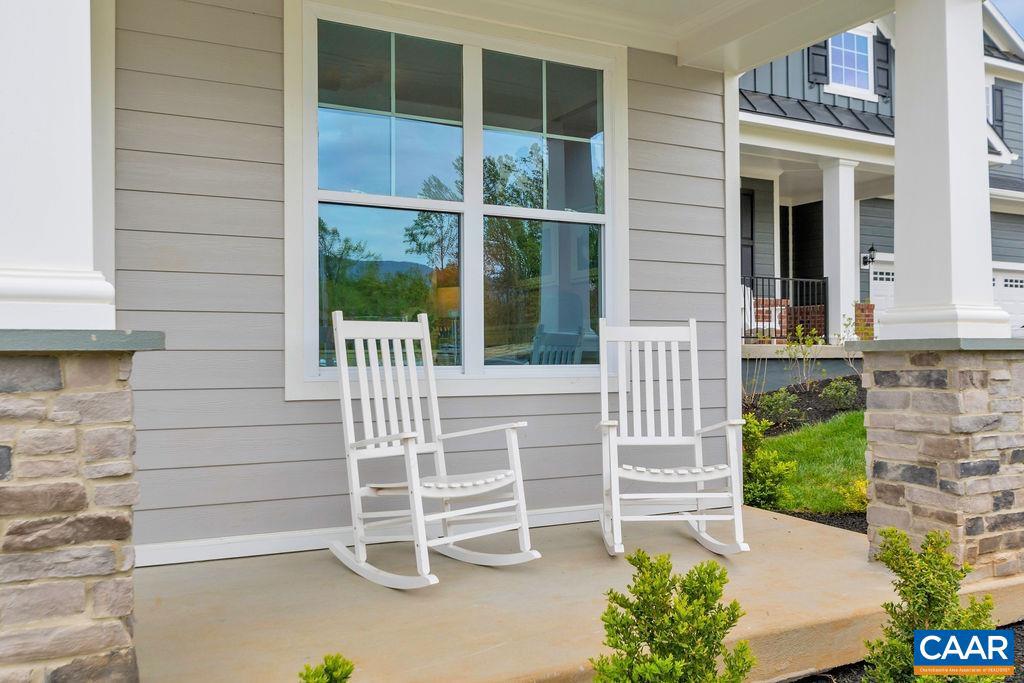 MEADOW BROOK - Residential