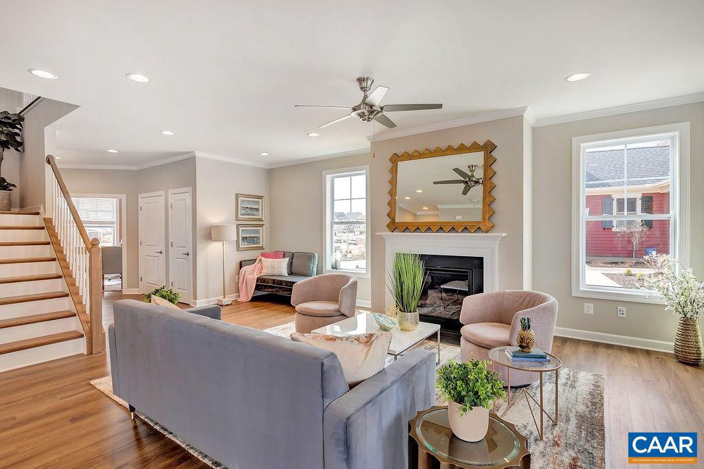 MEADOW BROOK - Residential