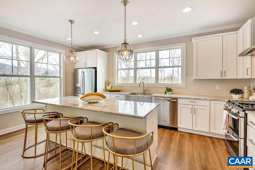 MEADOW BROOK - Residential