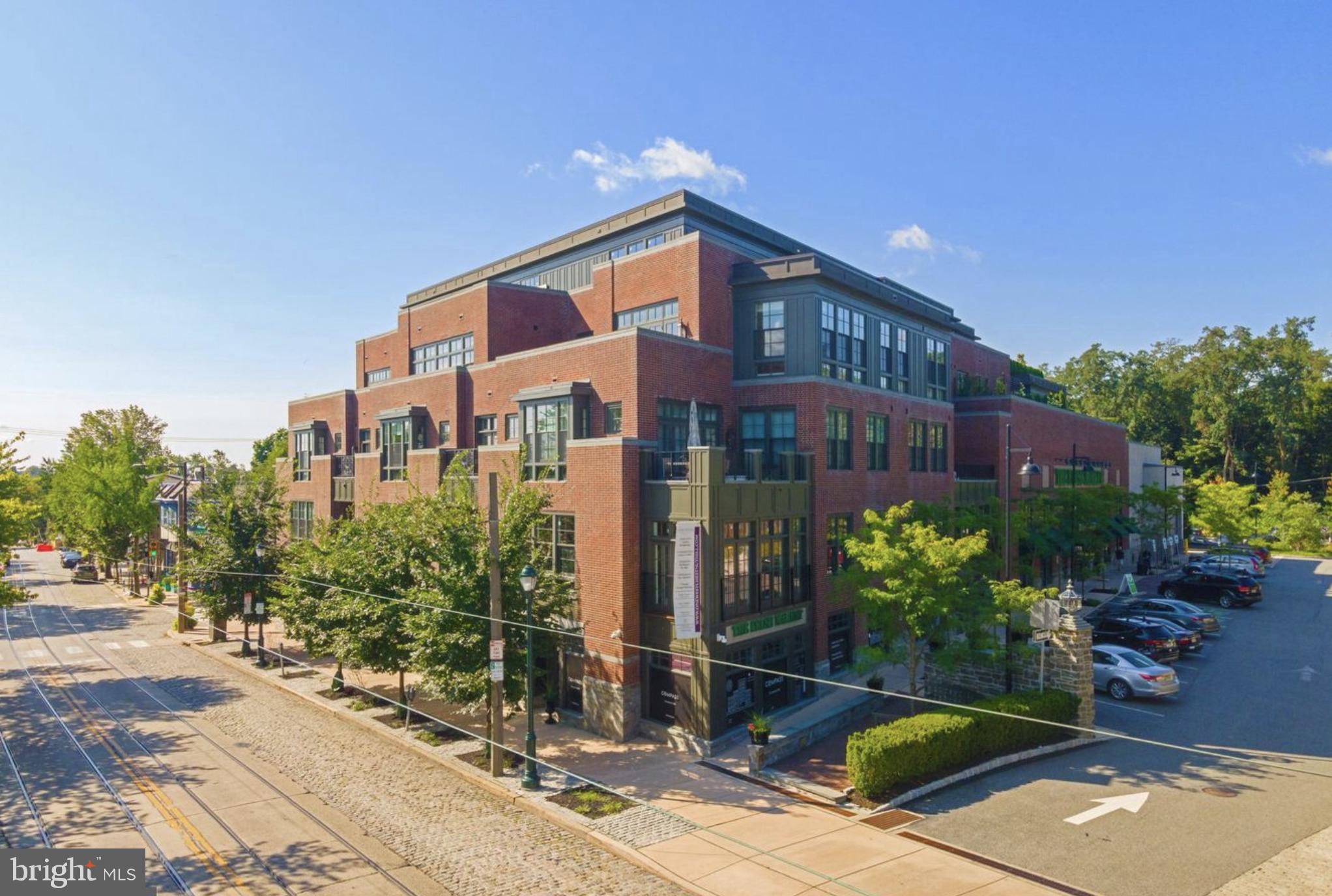 1 W HARTWELL LANE 3C