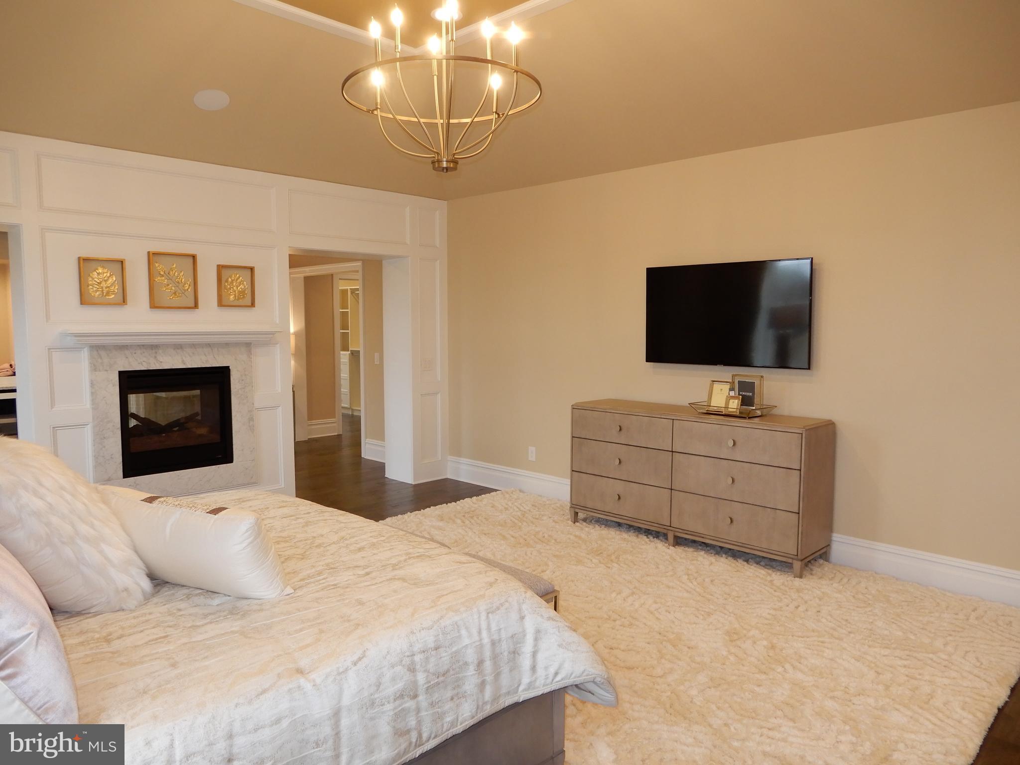 WAVERLY AT NORTHAMPTON - Residential