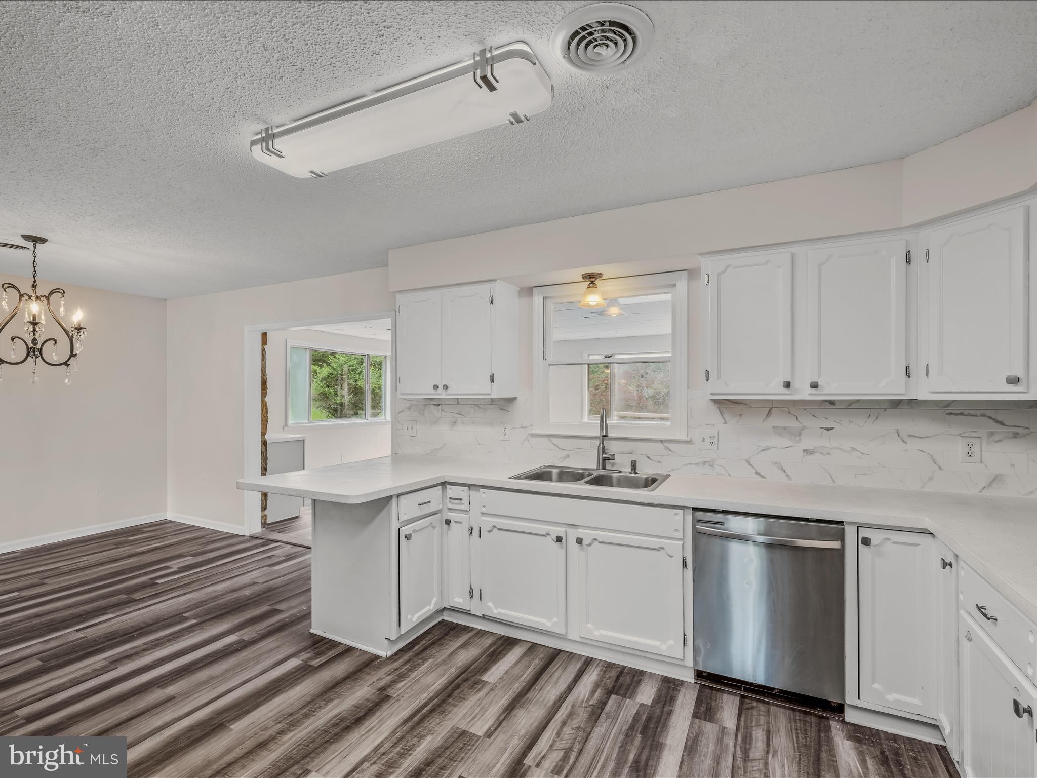 SPRING VALLEY - Residential