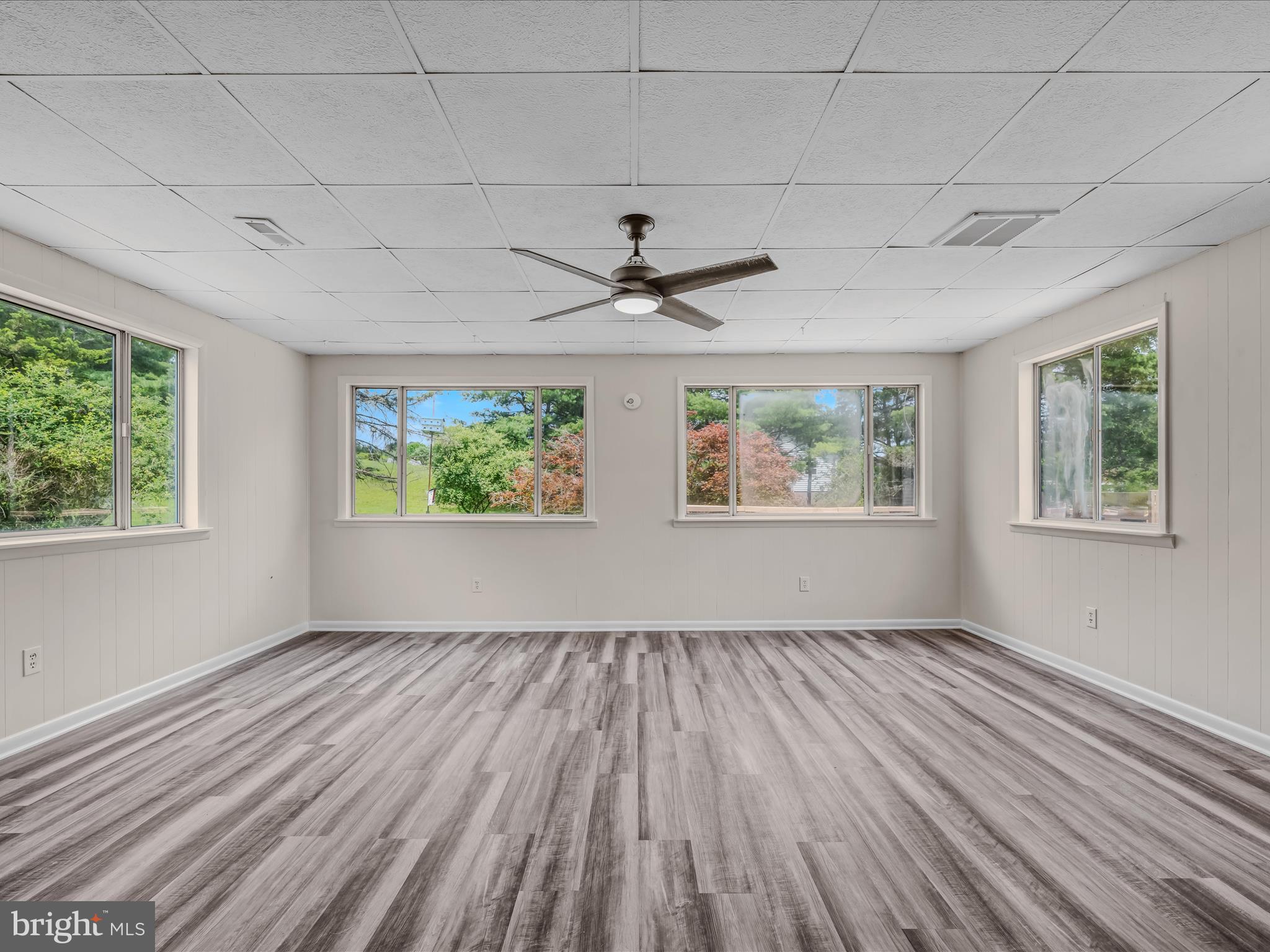 SPRING VALLEY - Residential