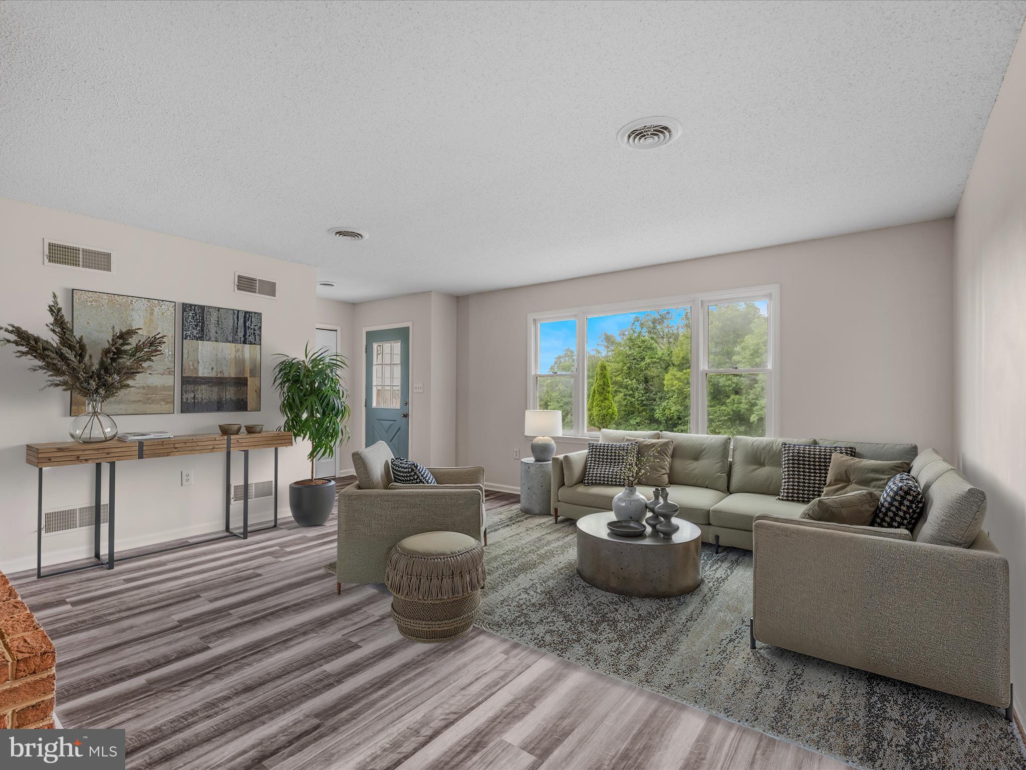 SPRING VALLEY - Residential