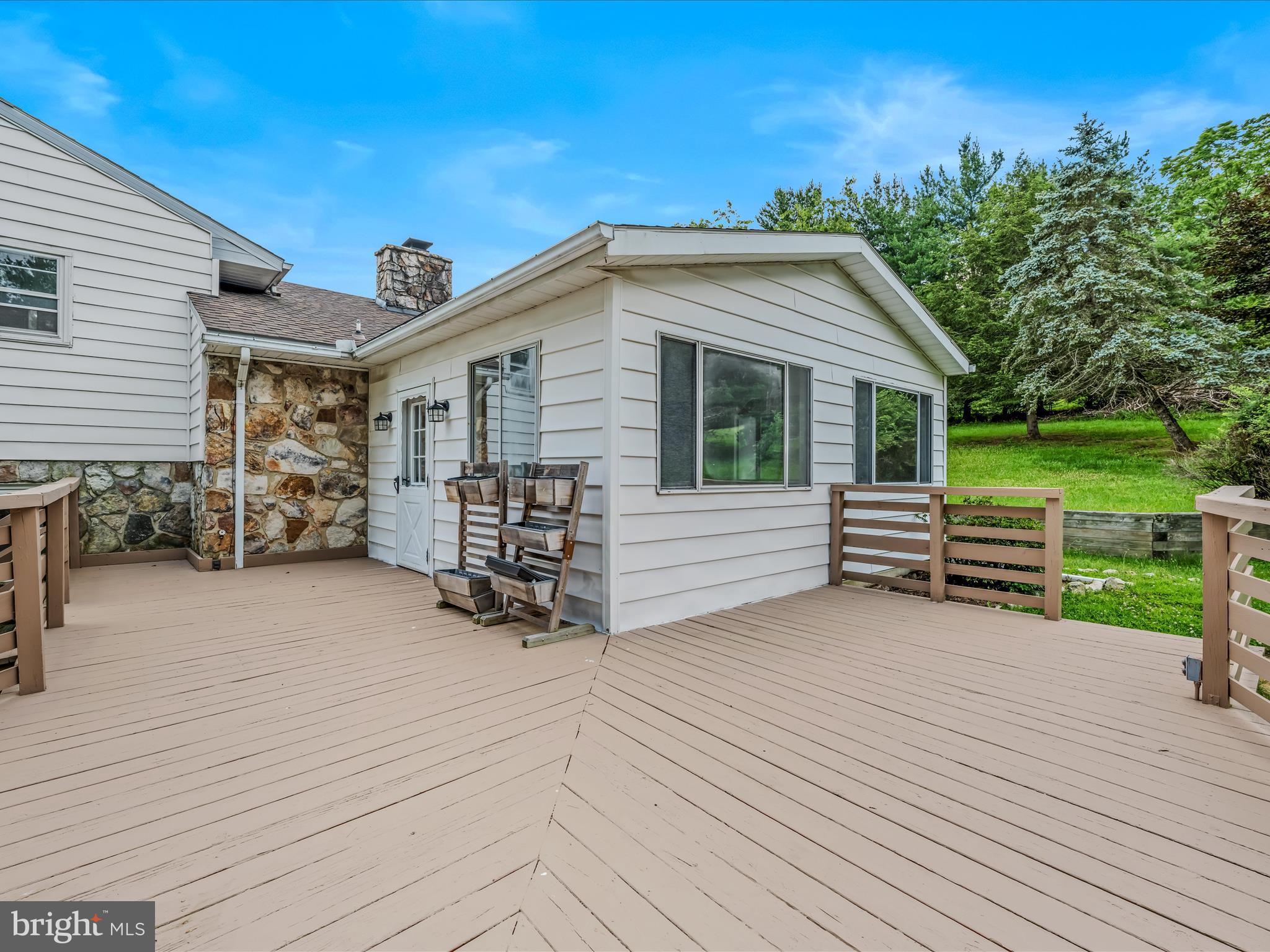 SPRING VALLEY - Residential