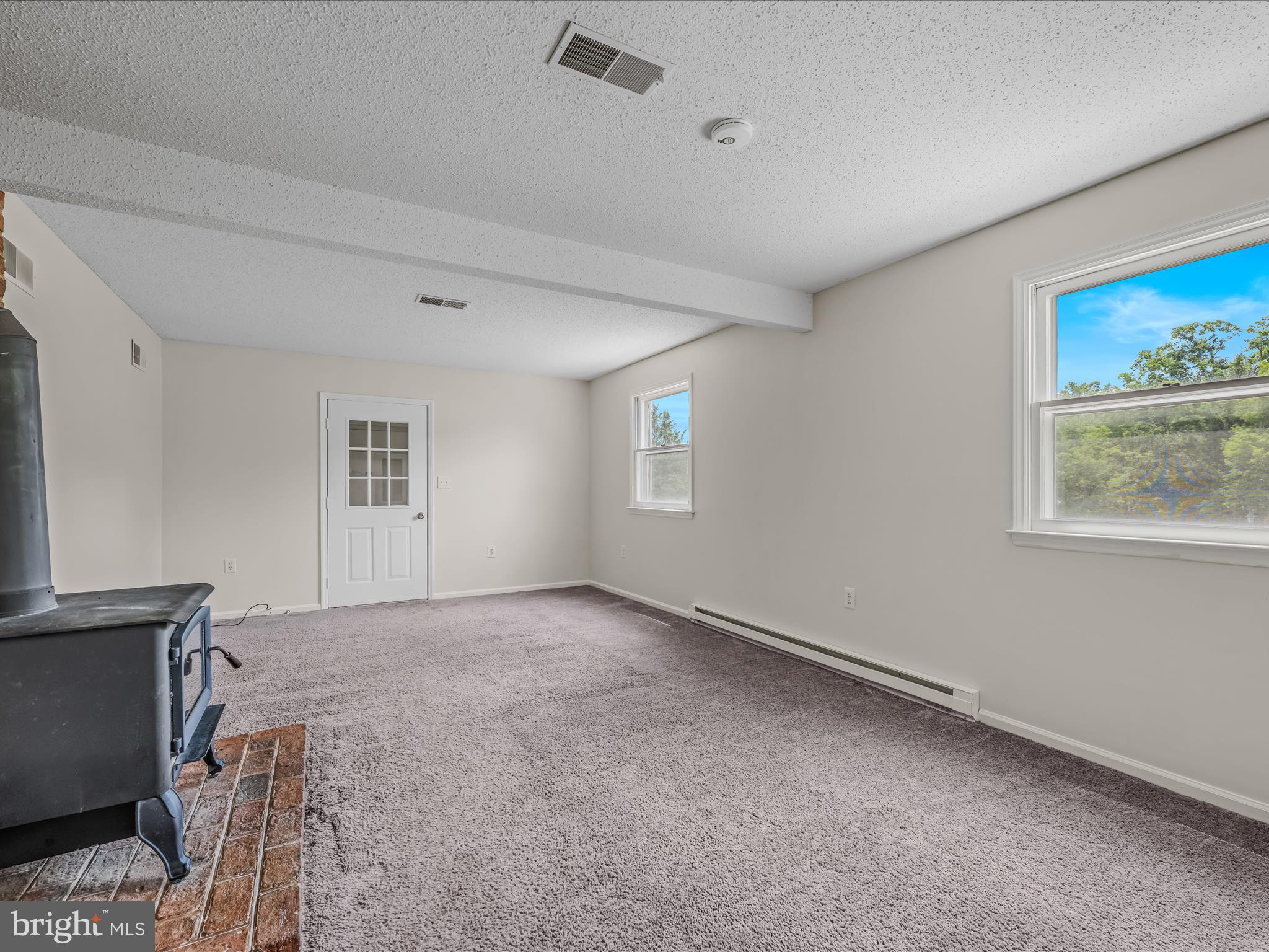 SPRING VALLEY - Residential