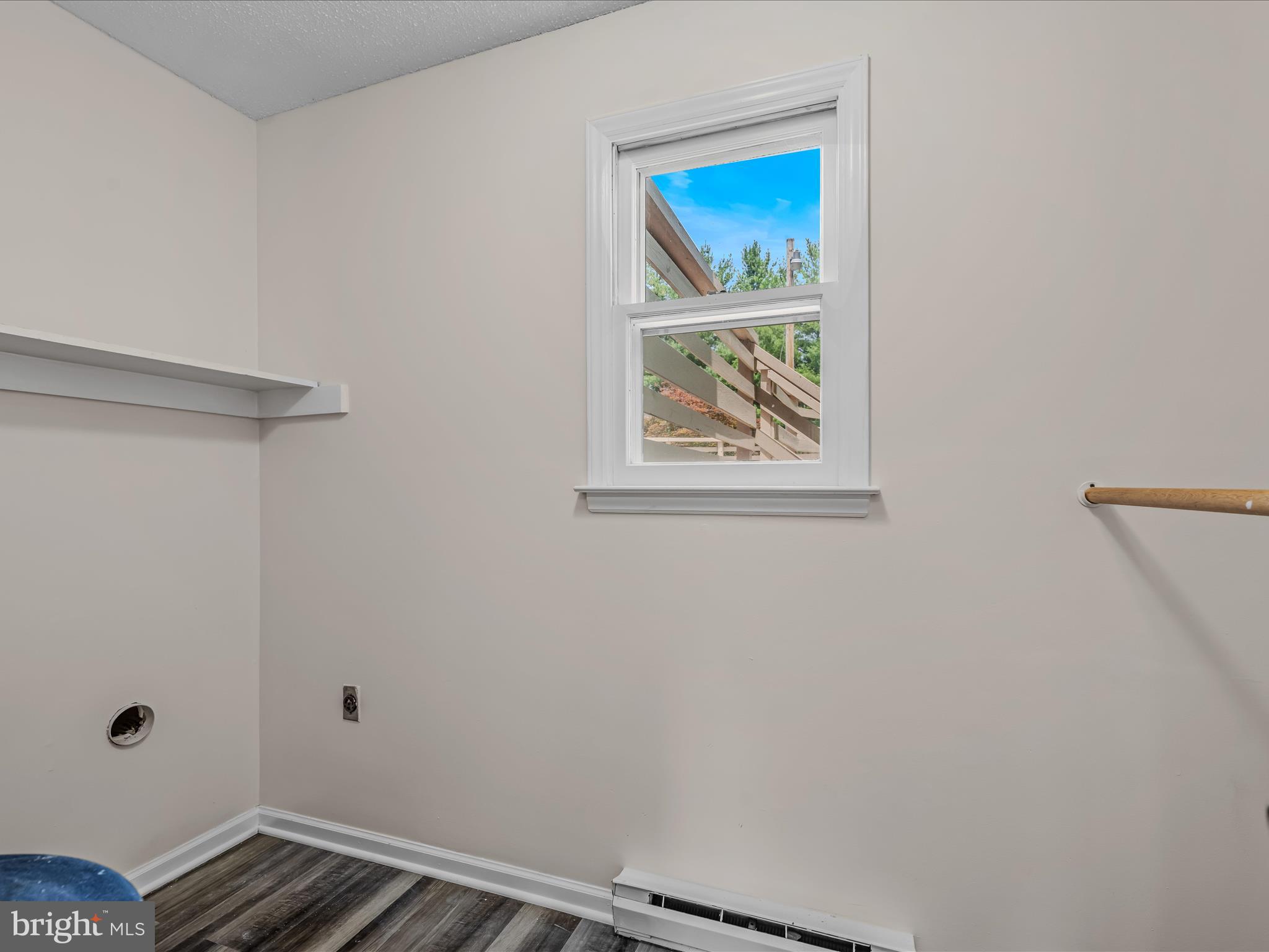 SPRING VALLEY - Residential