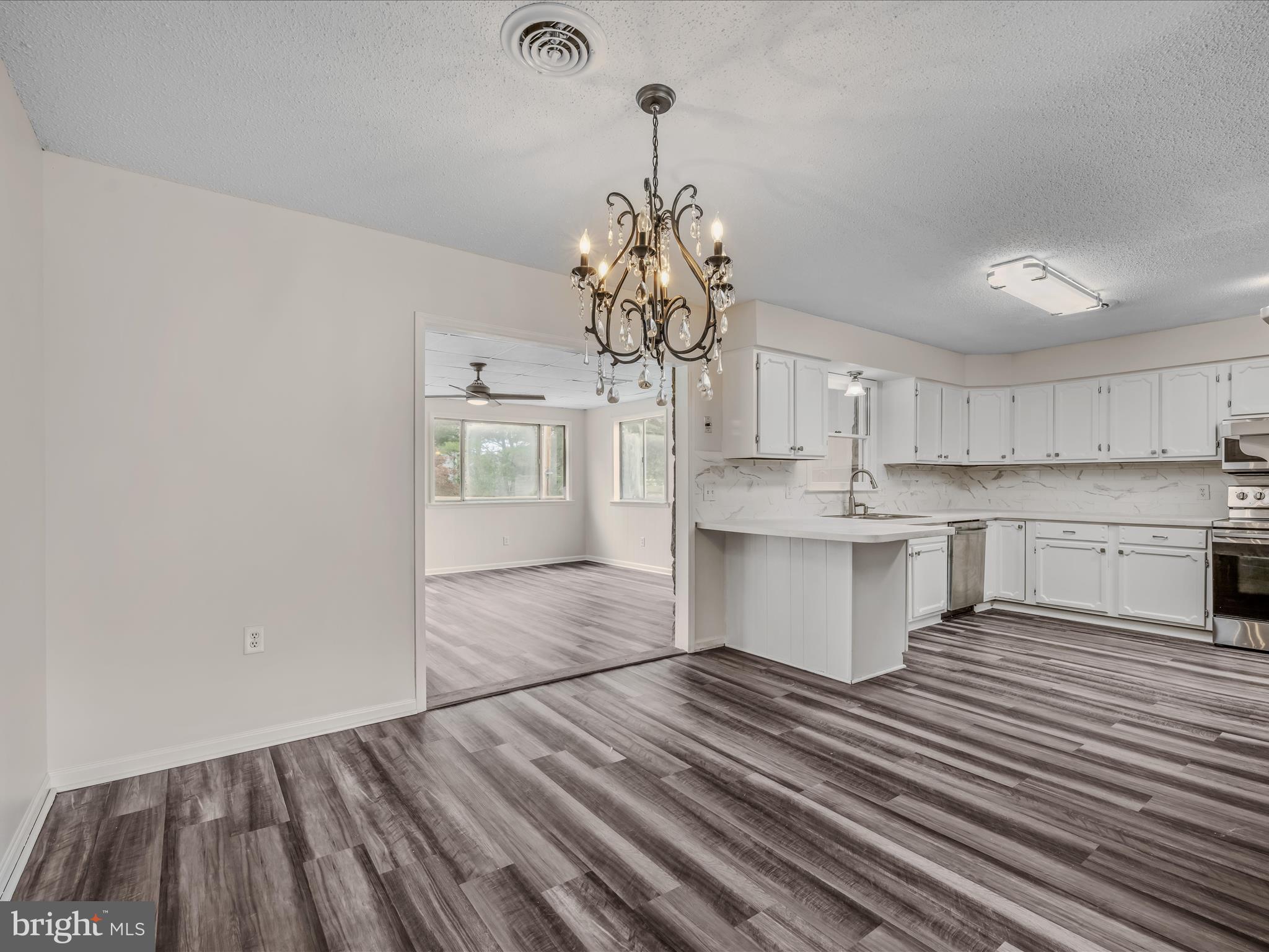 SPRING VALLEY - Residential