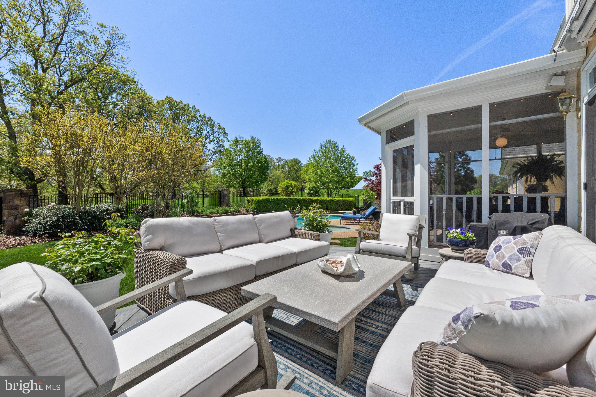 BEACON HILL - Residential