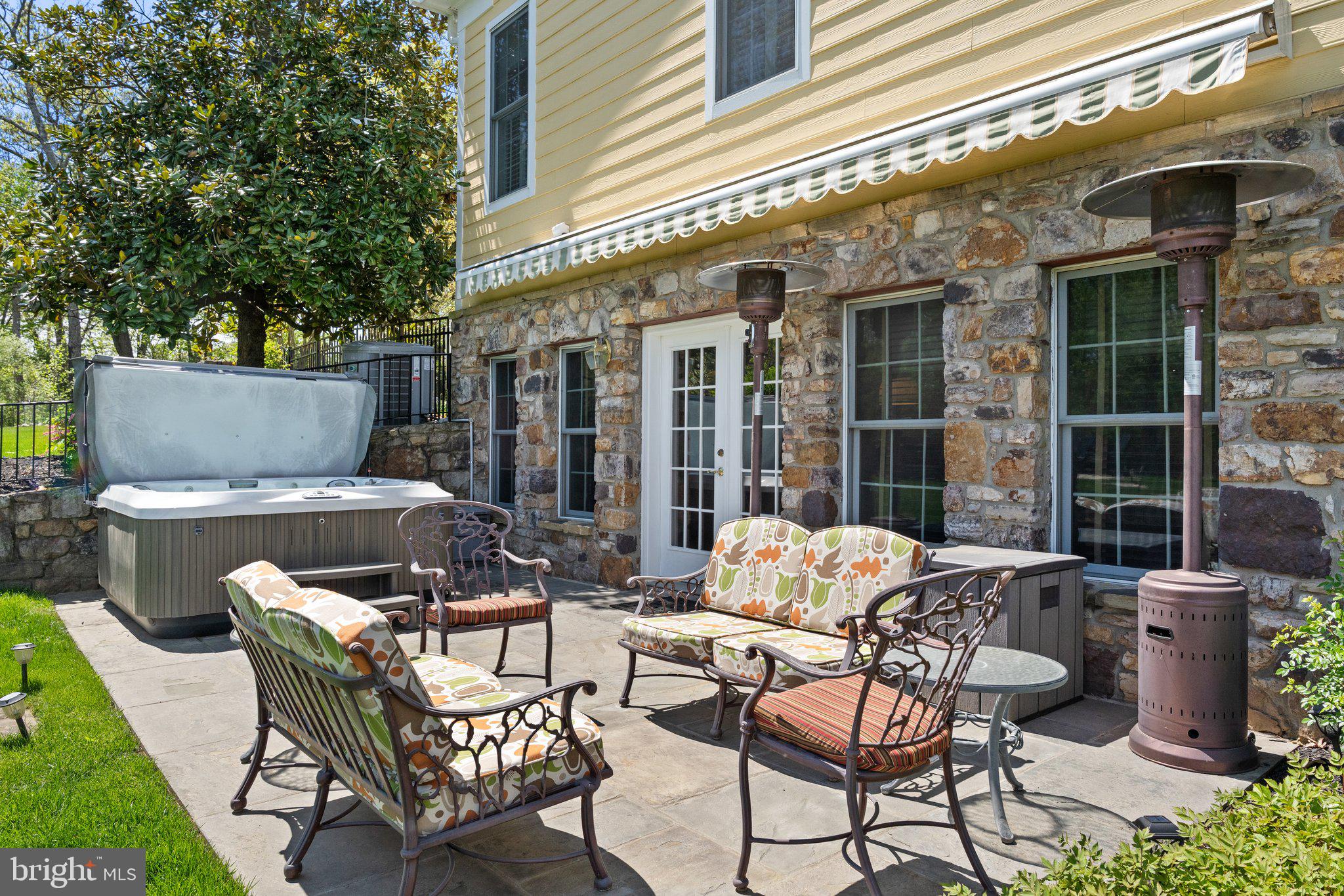 BEACON HILL - Residential