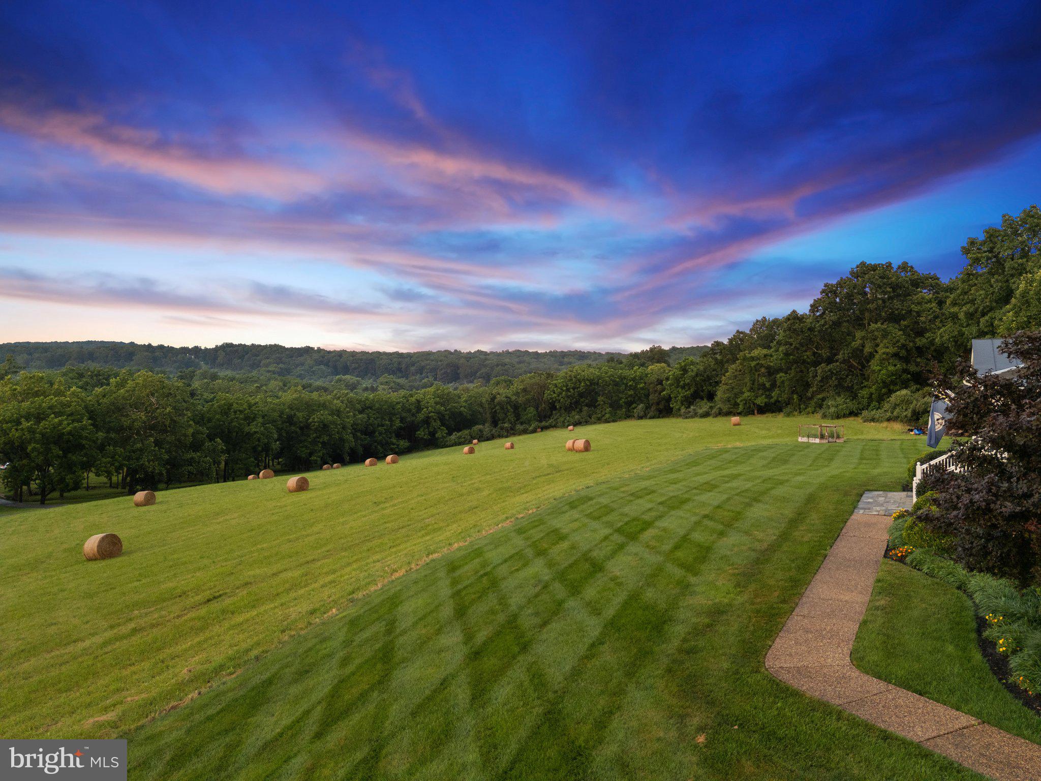 BEACON HILL - Residential