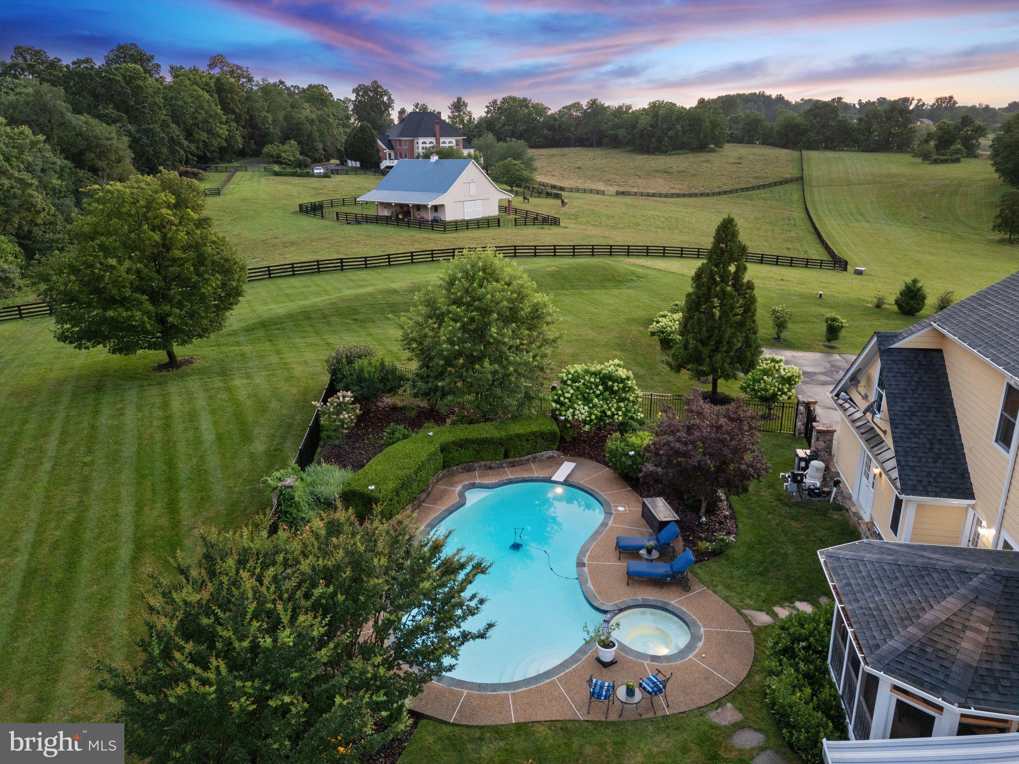 BEACON HILL - Residential