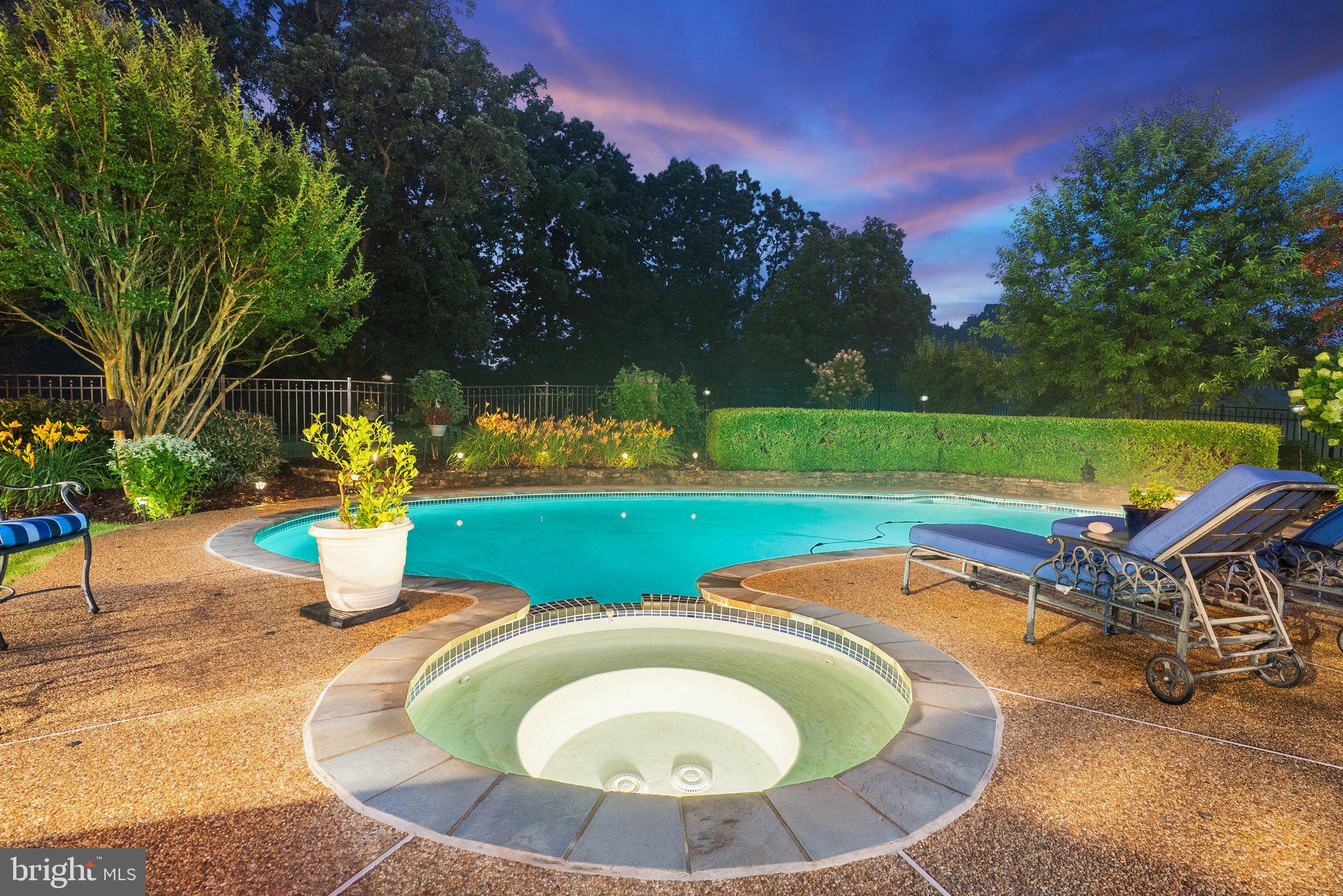 BEACON HILL - Residential