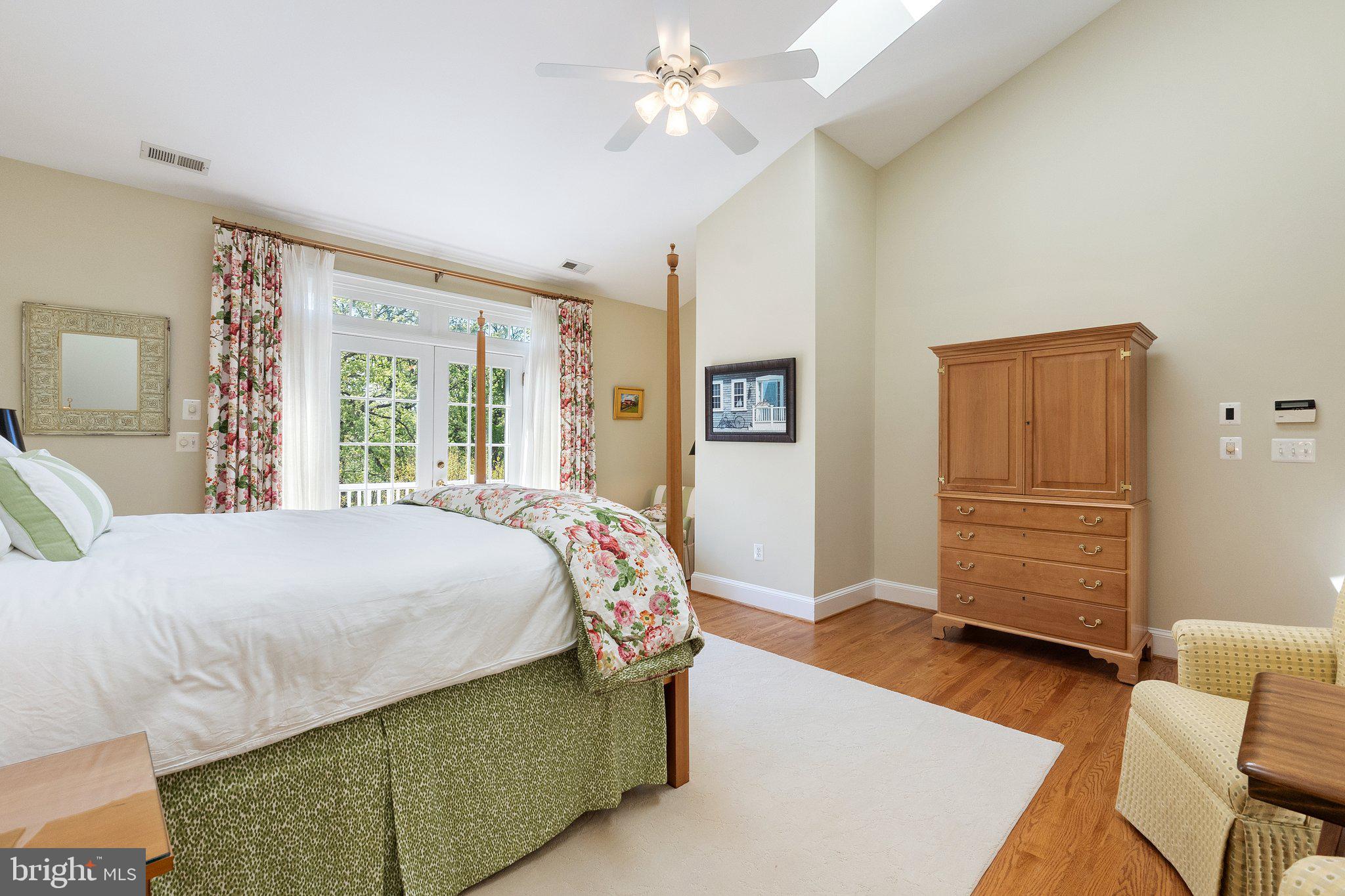 BEACON HILL - Residential