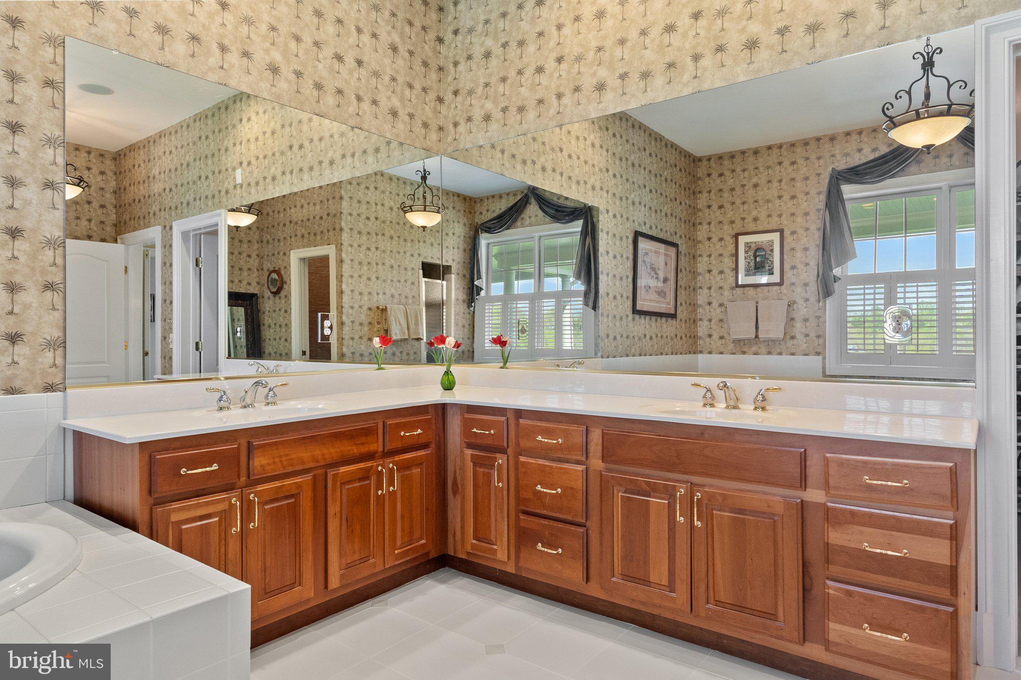 BEACON HILL - Residential