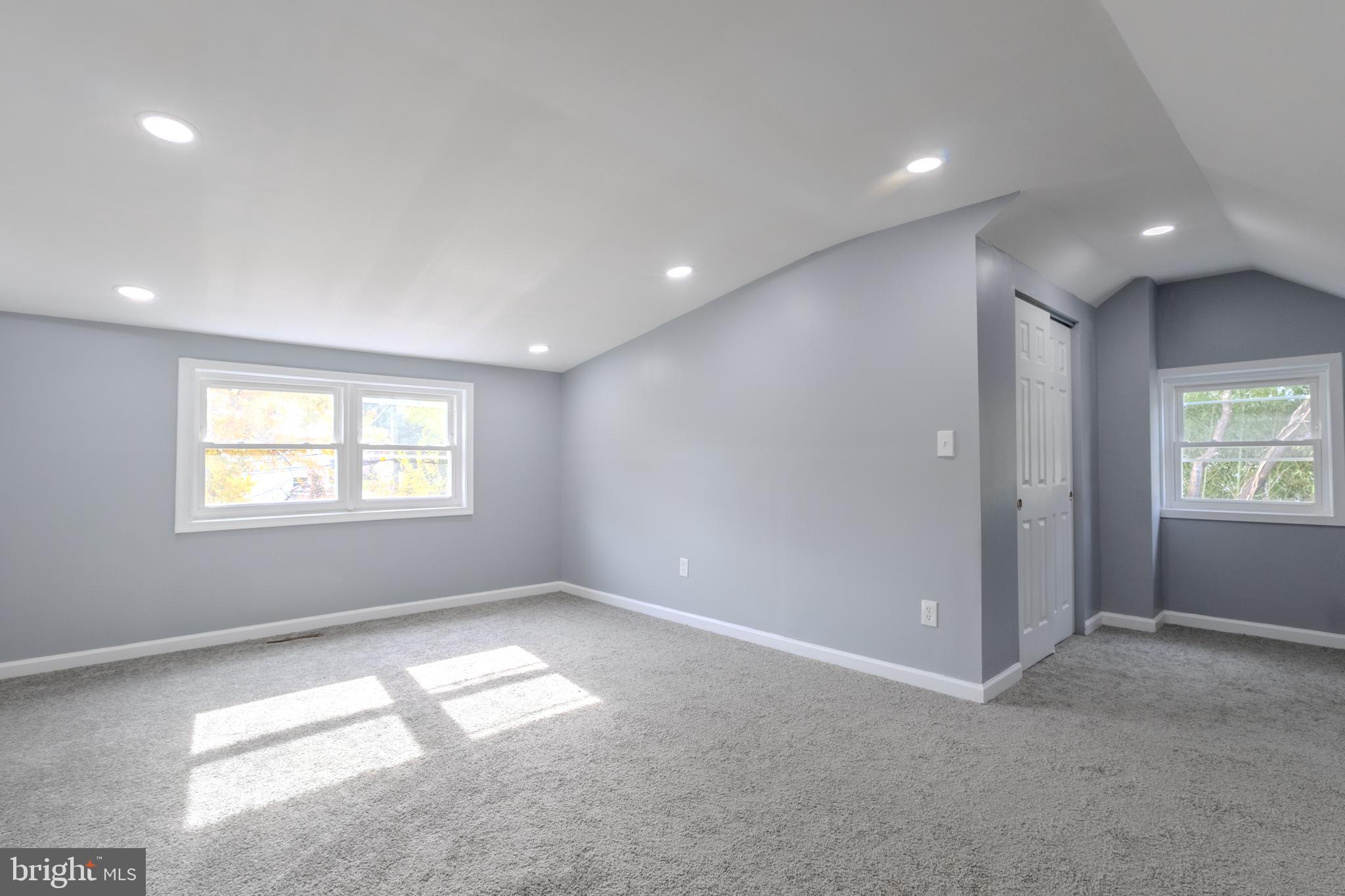 CHADWICK MANOR - Residential