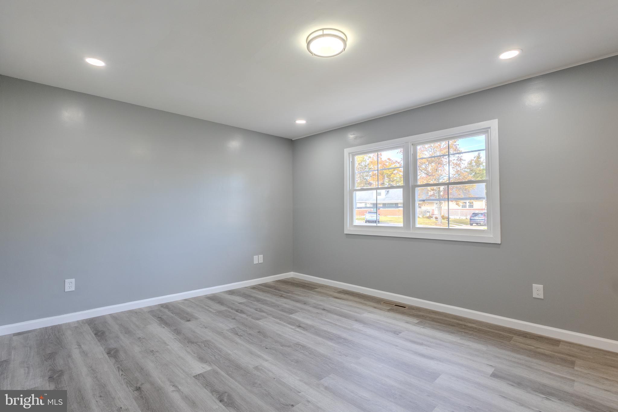 CHADWICK MANOR - Residential