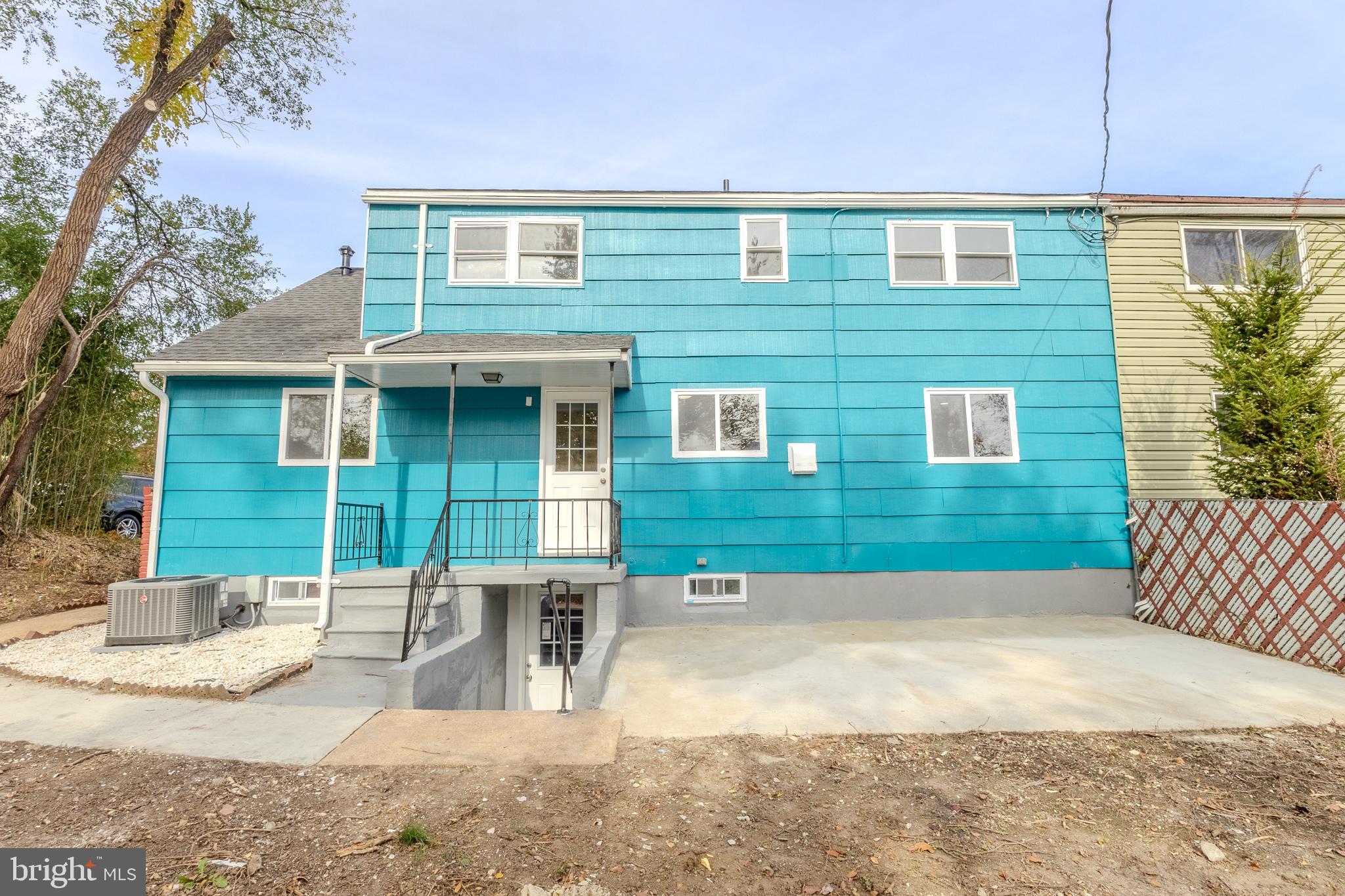 CHADWICK MANOR - Residential