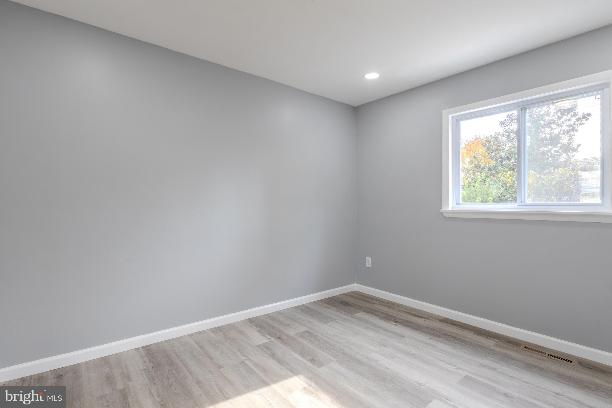 CHADWICK MANOR - Residential