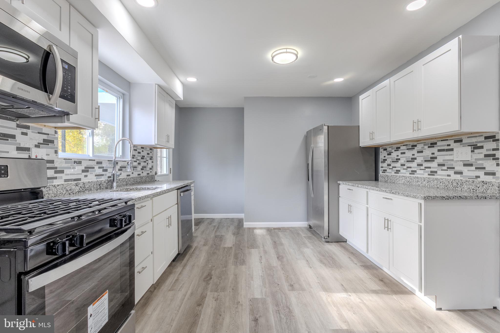 CHADWICK MANOR - Residential