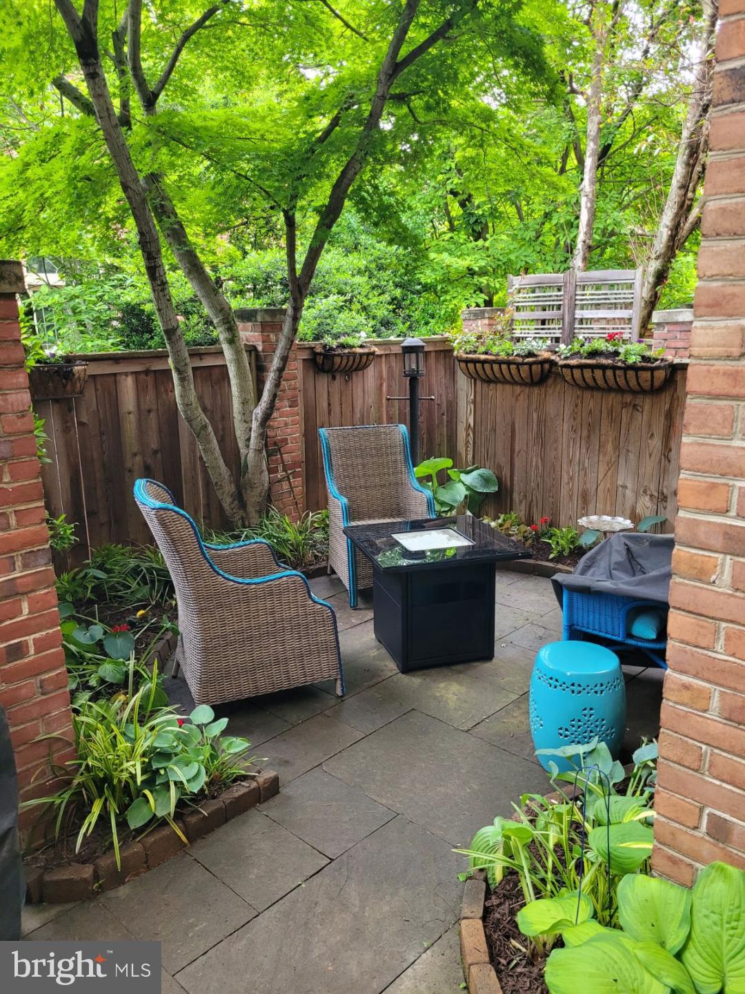 HAMPTONS OF MCLEAN - Residential