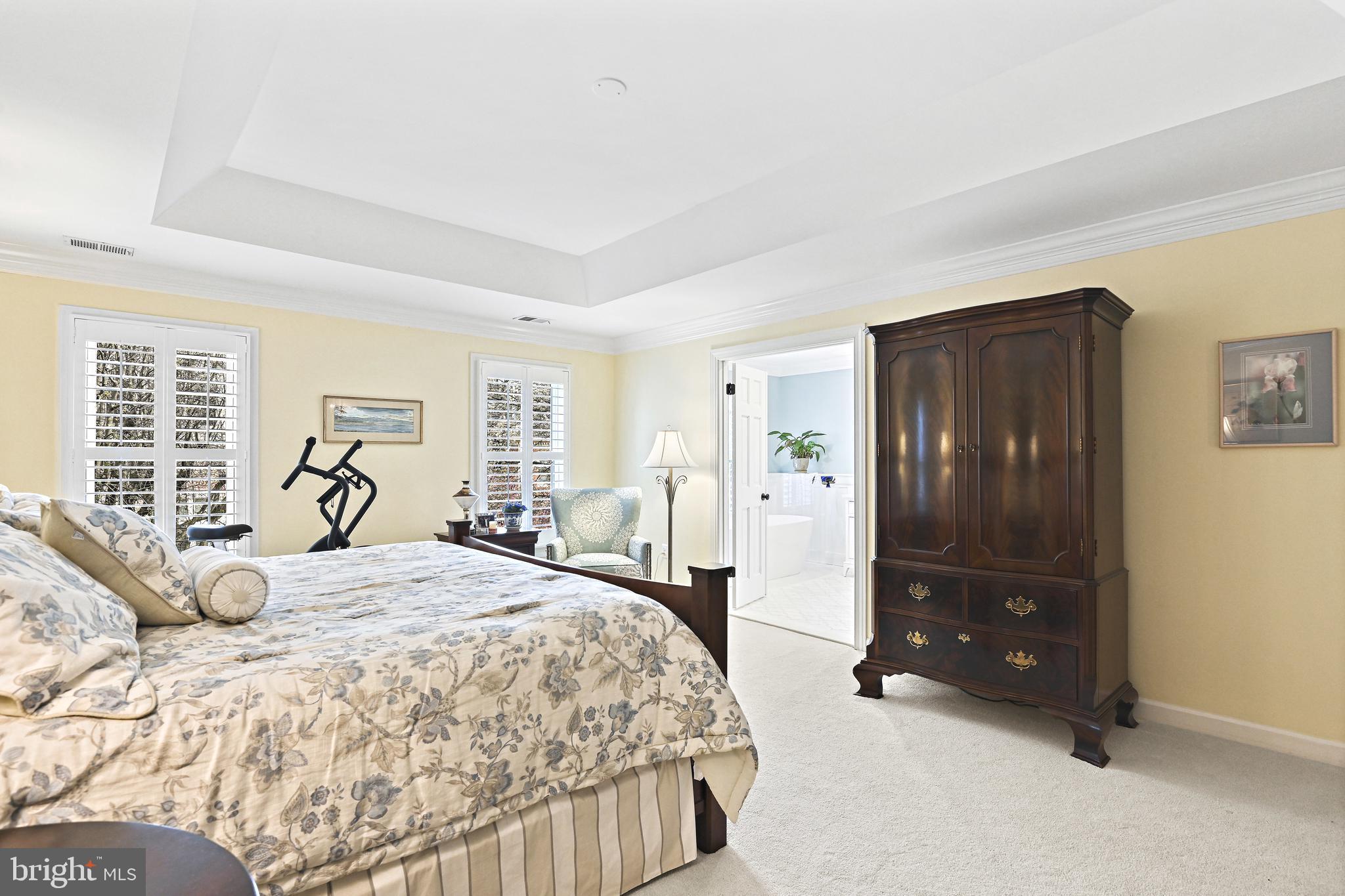 HAMPTONS OF MCLEAN - Residential