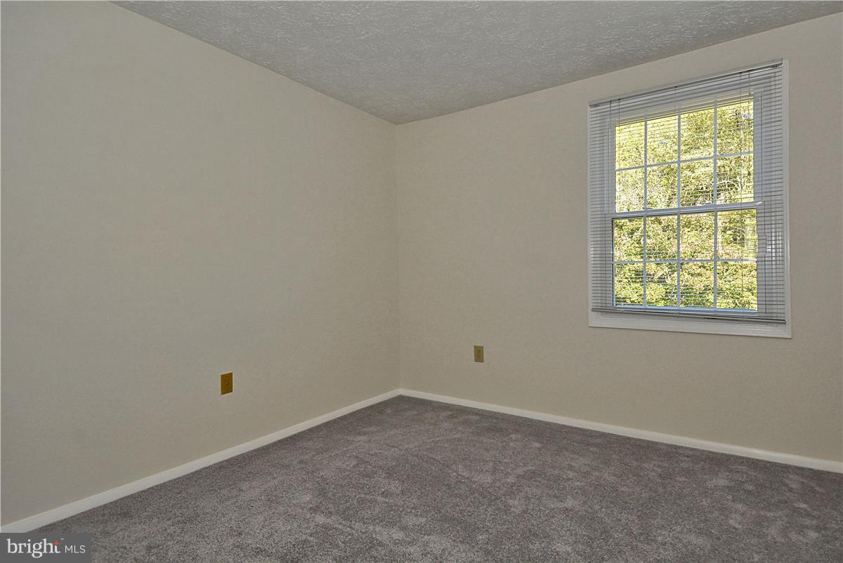 WHETSTONE RUN - Residential Lease