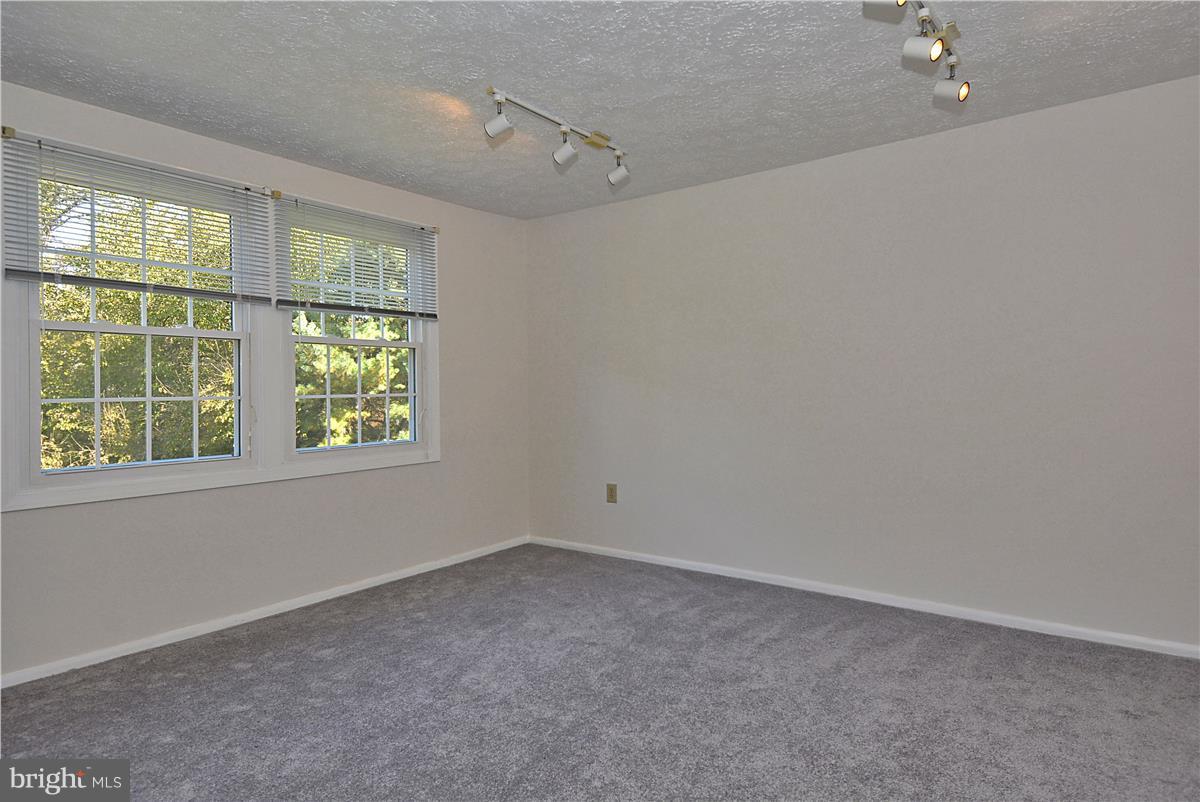 WHETSTONE RUN - Residential Lease