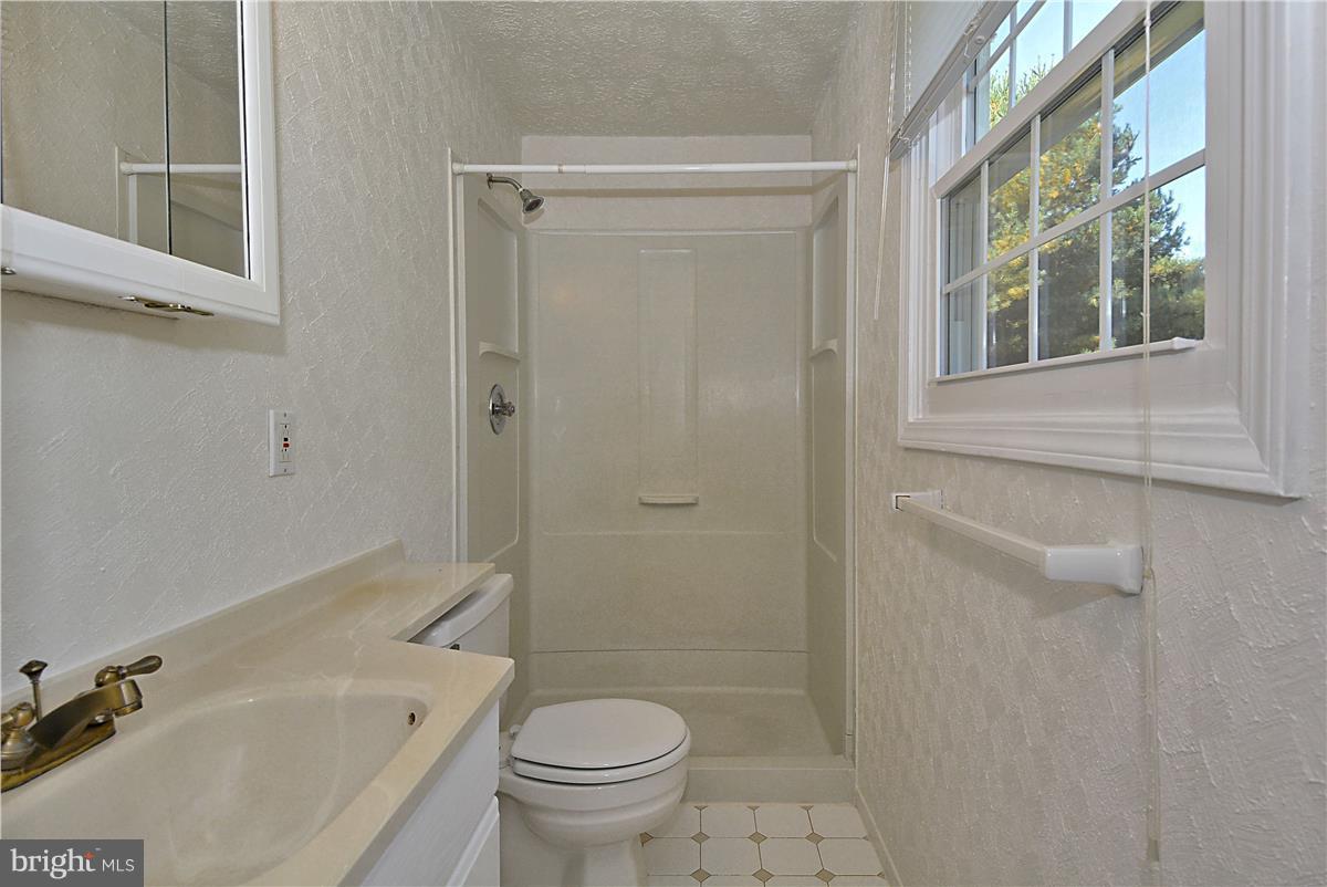 WHETSTONE RUN - Residential Lease