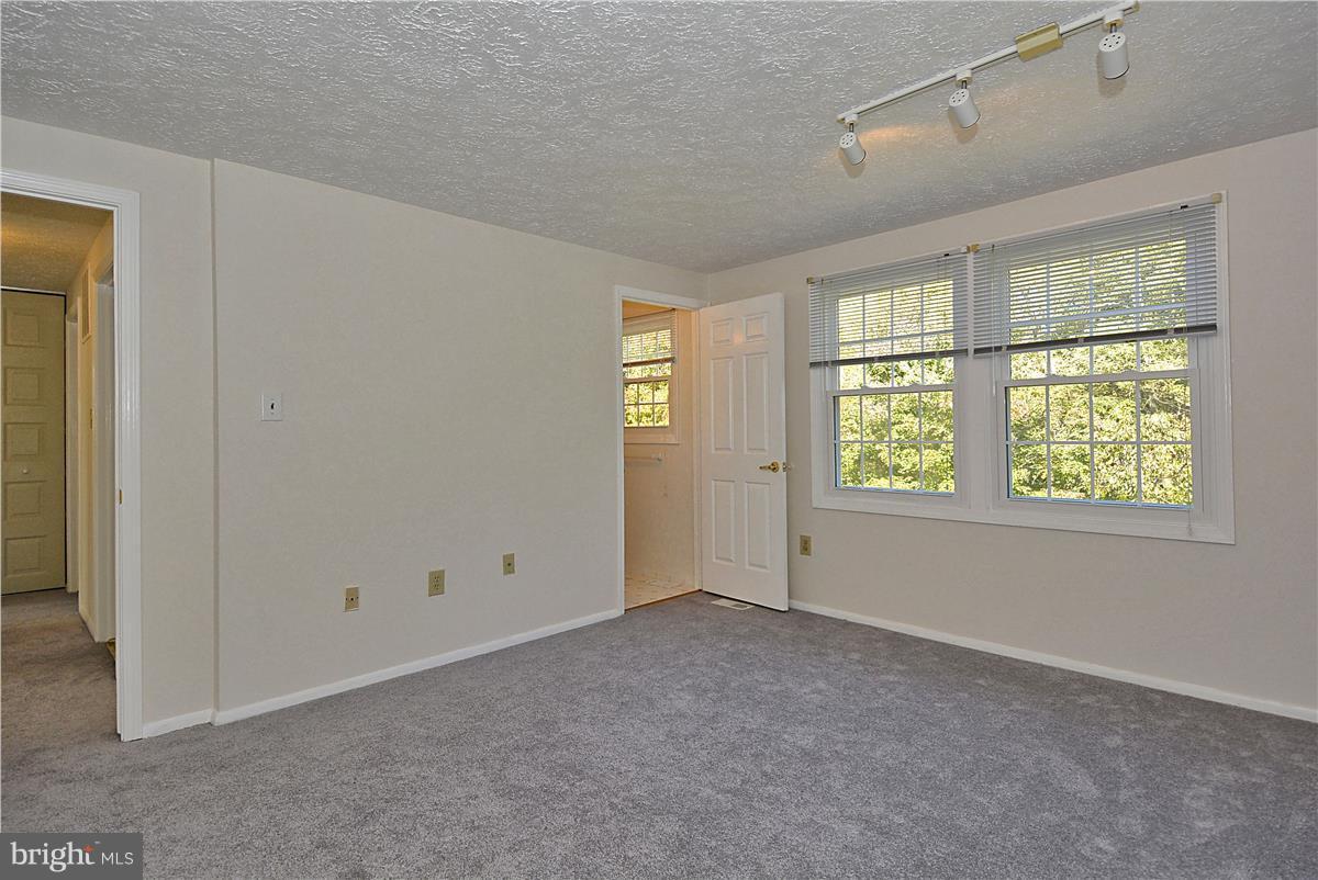 WHETSTONE RUN - Residential Lease