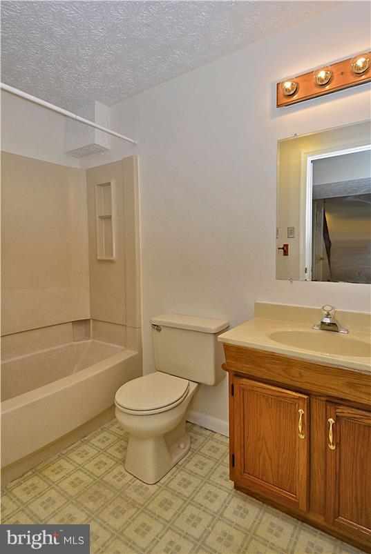 WHETSTONE RUN - Residential Lease