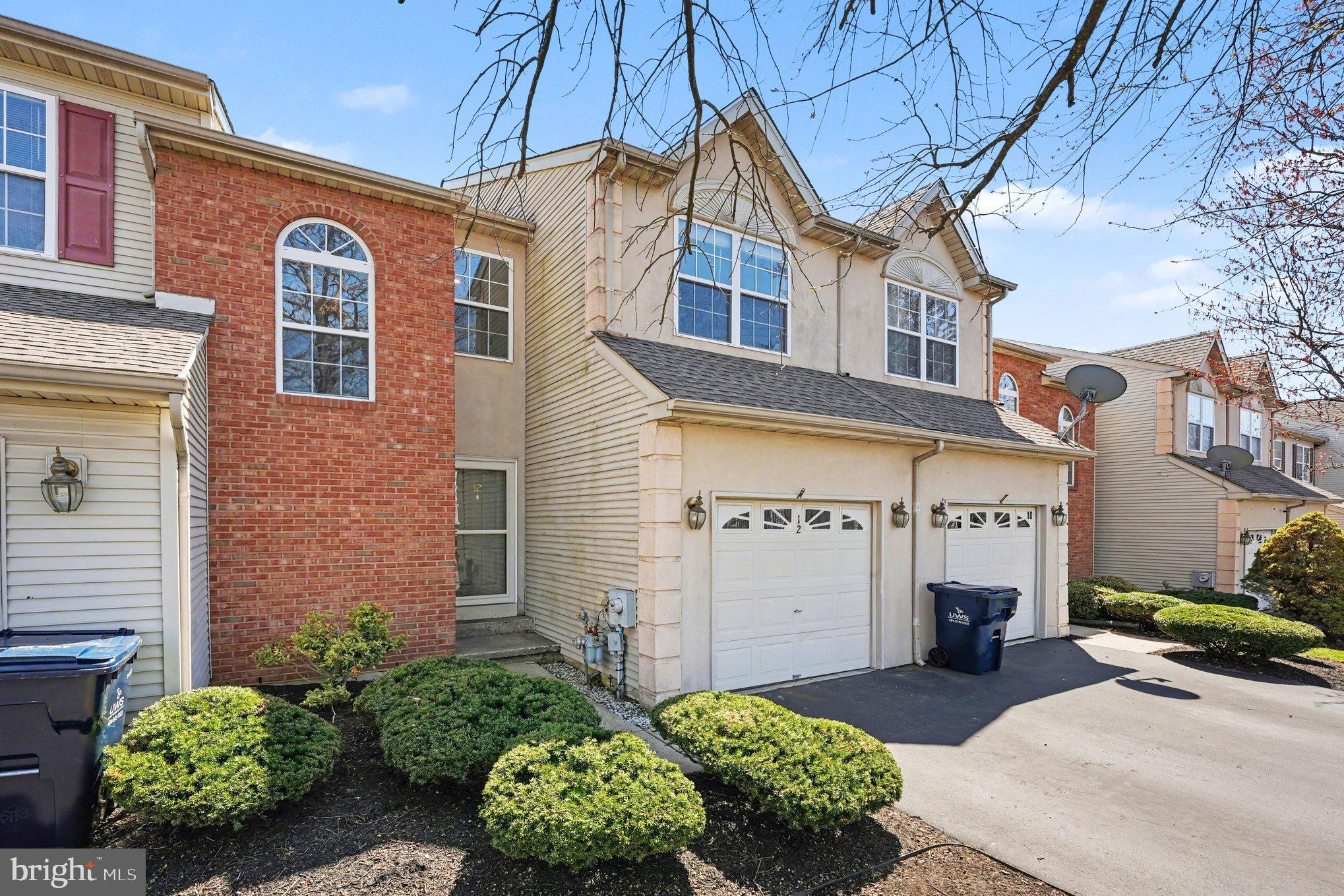 ROSECLIFF MANOR - Residential