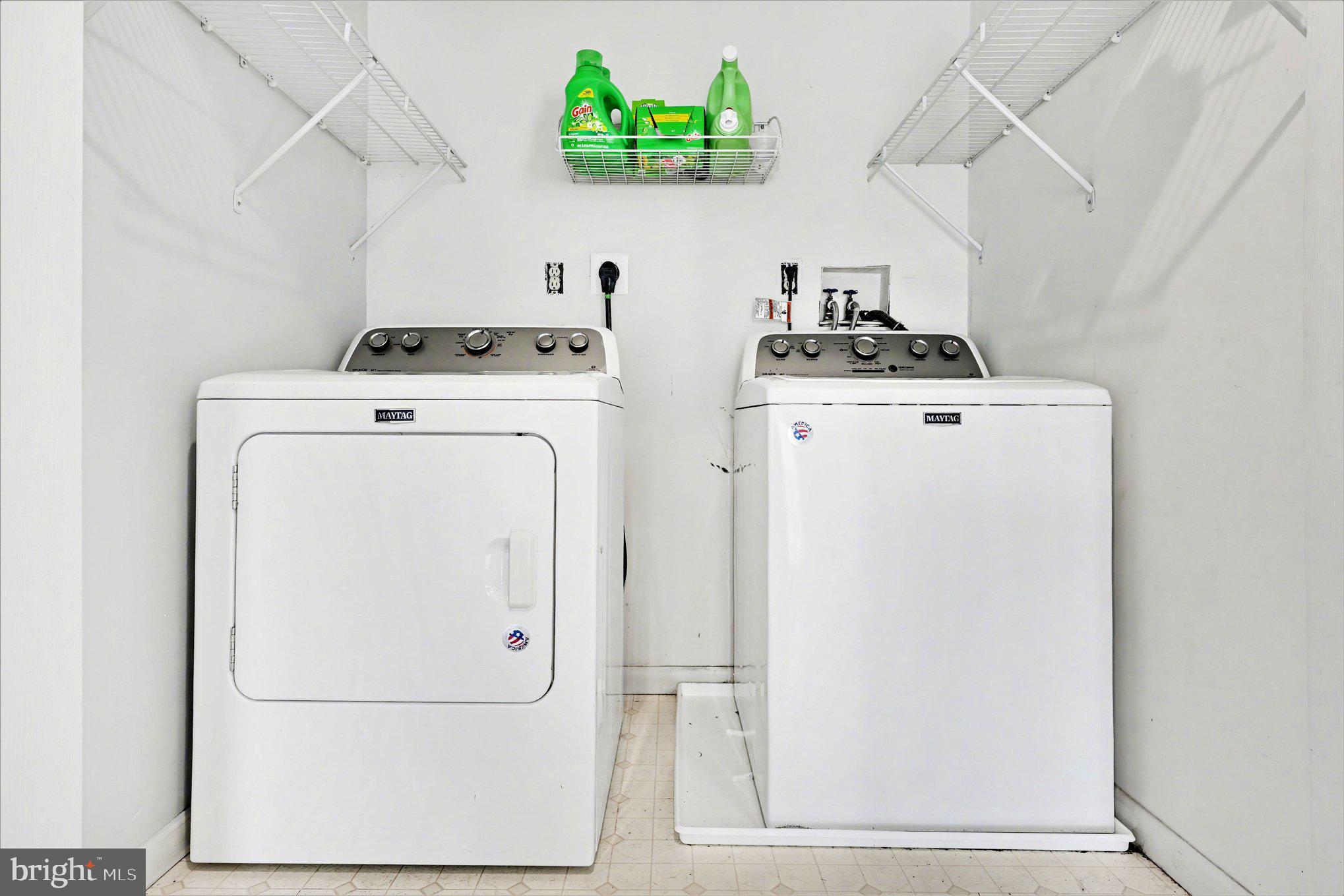 ROSECLIFF MANOR - Residential