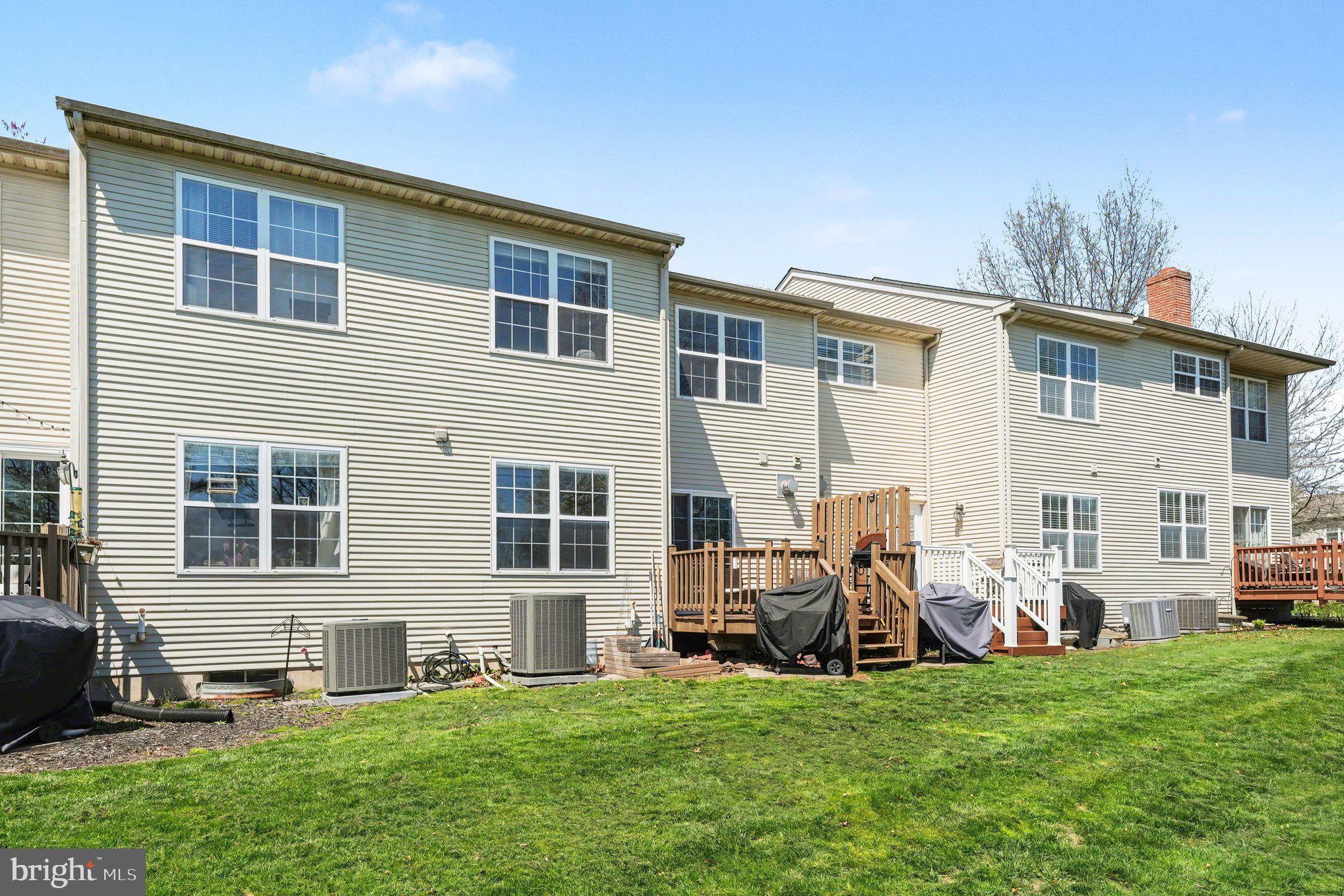 ROSECLIFF MANOR - Residential