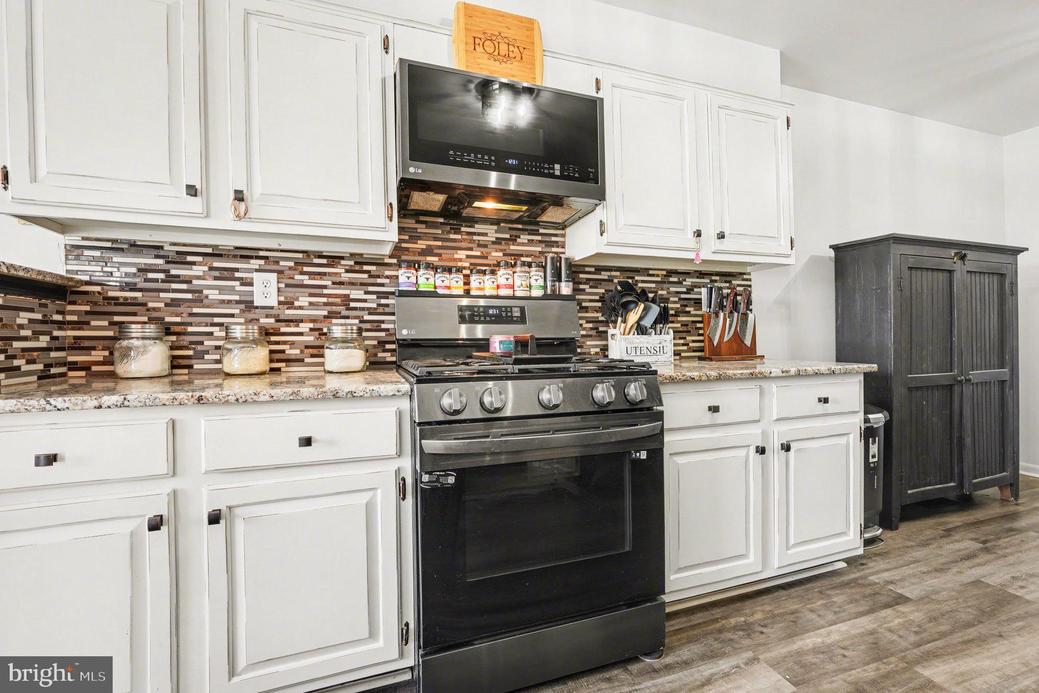 ROSECLIFF MANOR - Residential