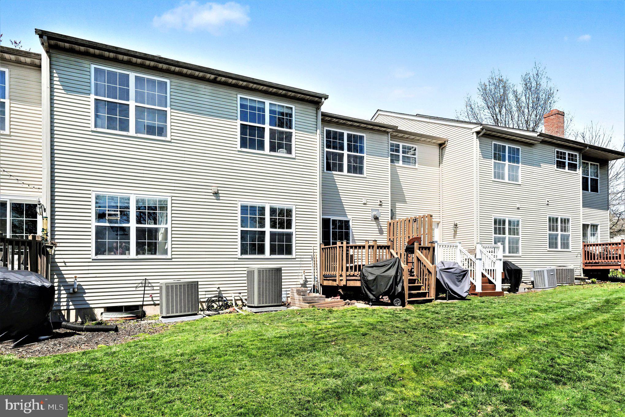 ROSECLIFF MANOR - Residential