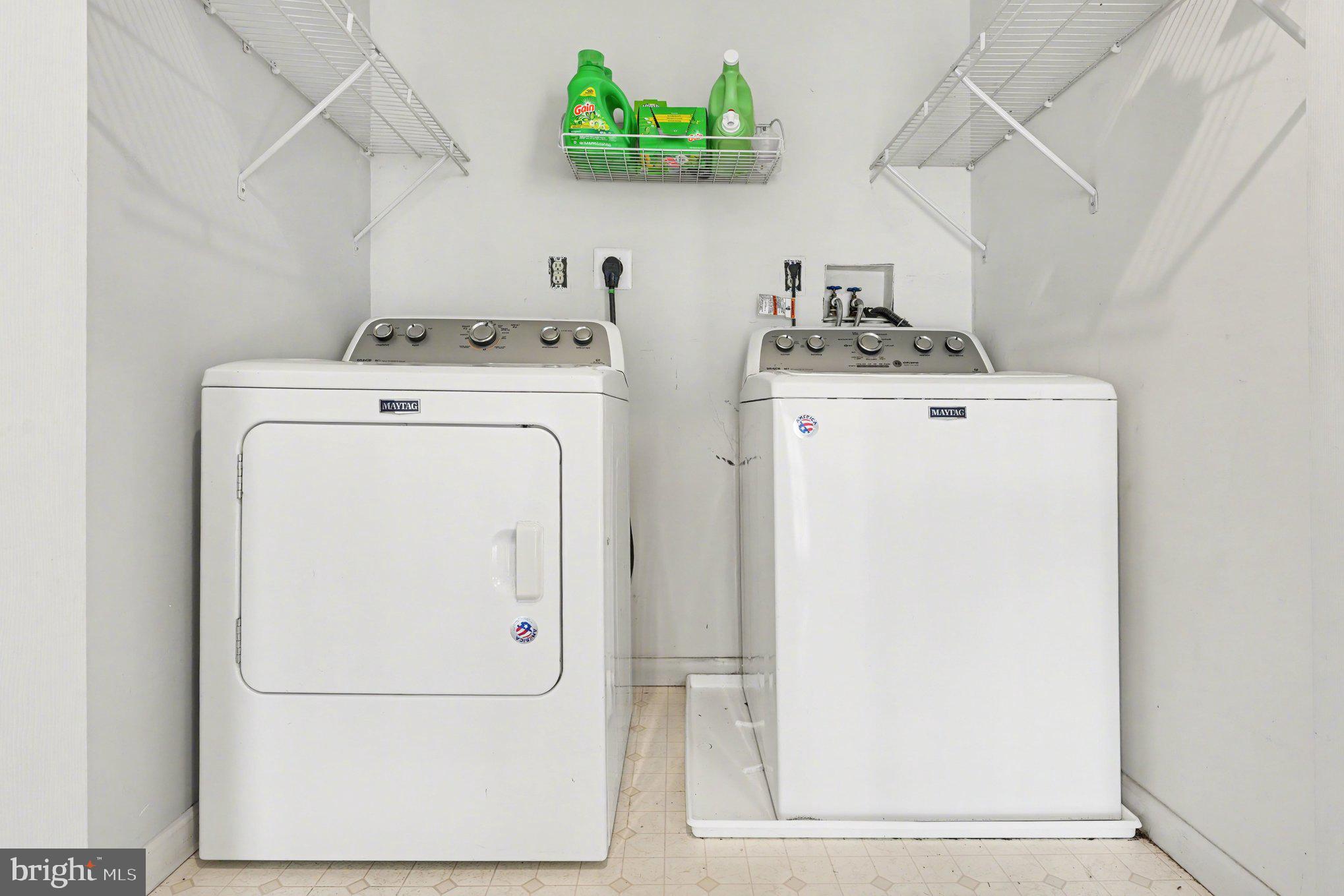 ROSECLIFF MANOR - Residential