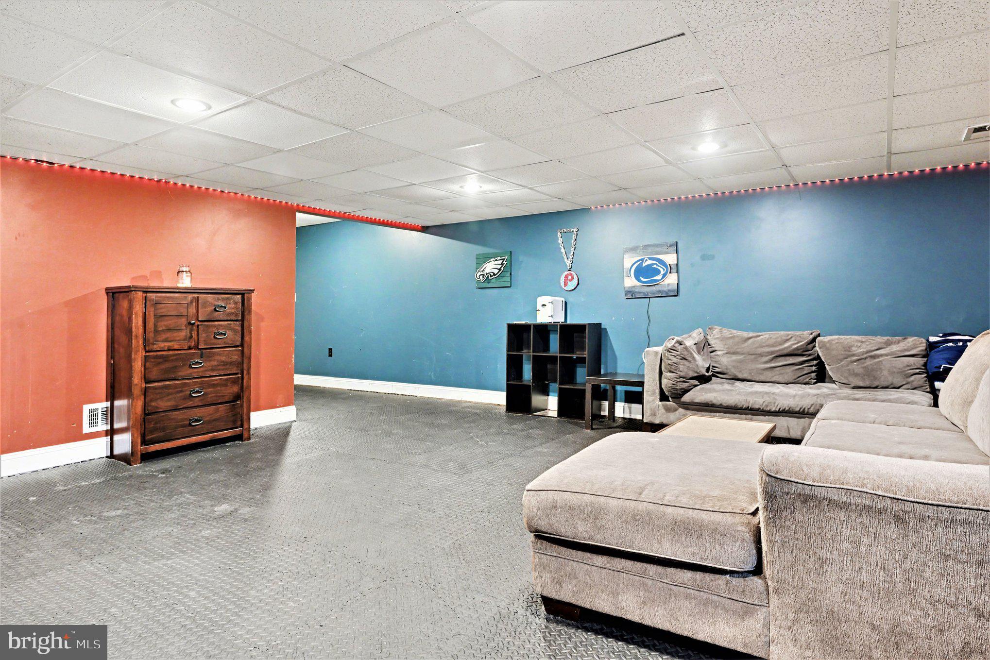 ROSECLIFF MANOR - Residential