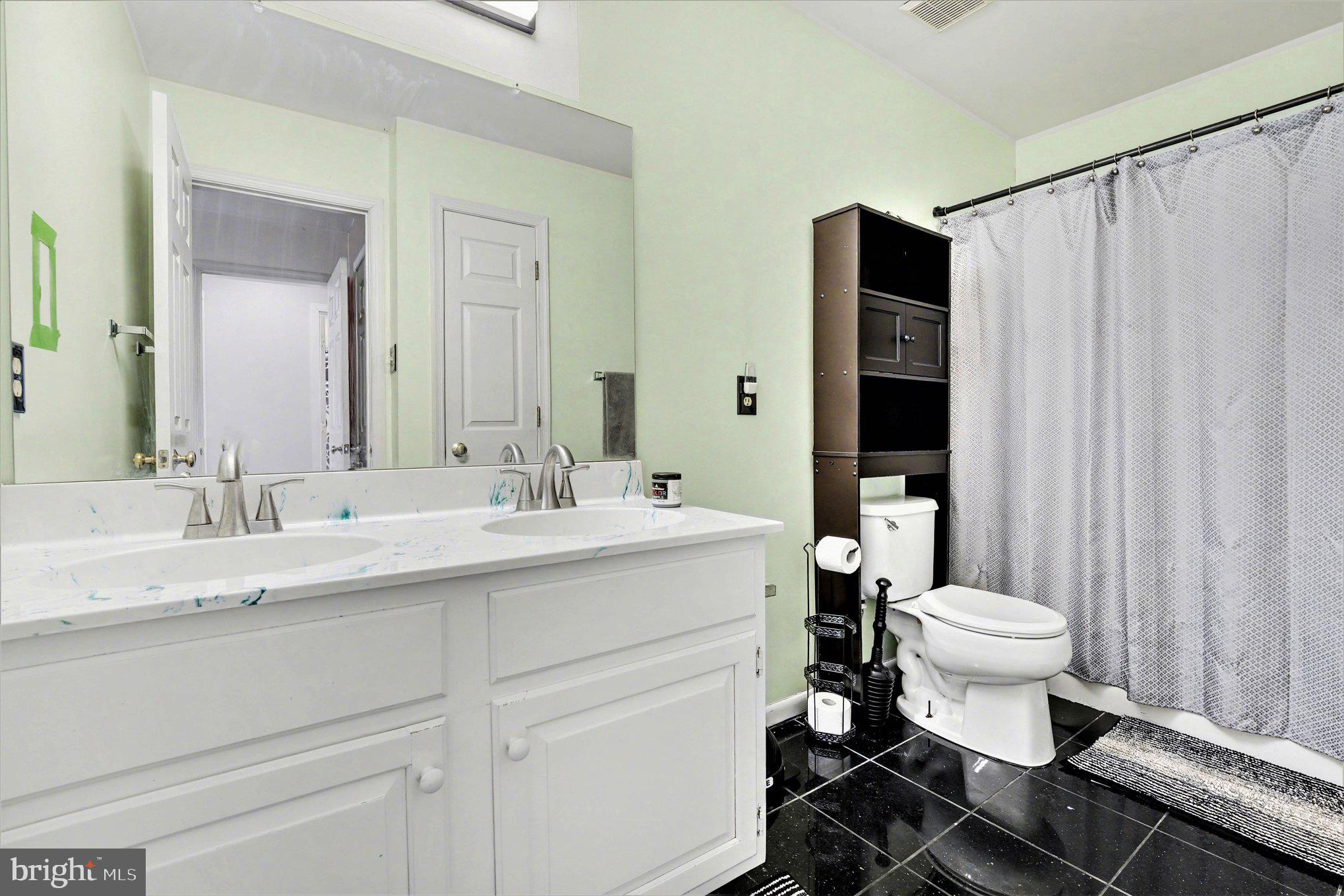 ROSECLIFF MANOR - Residential