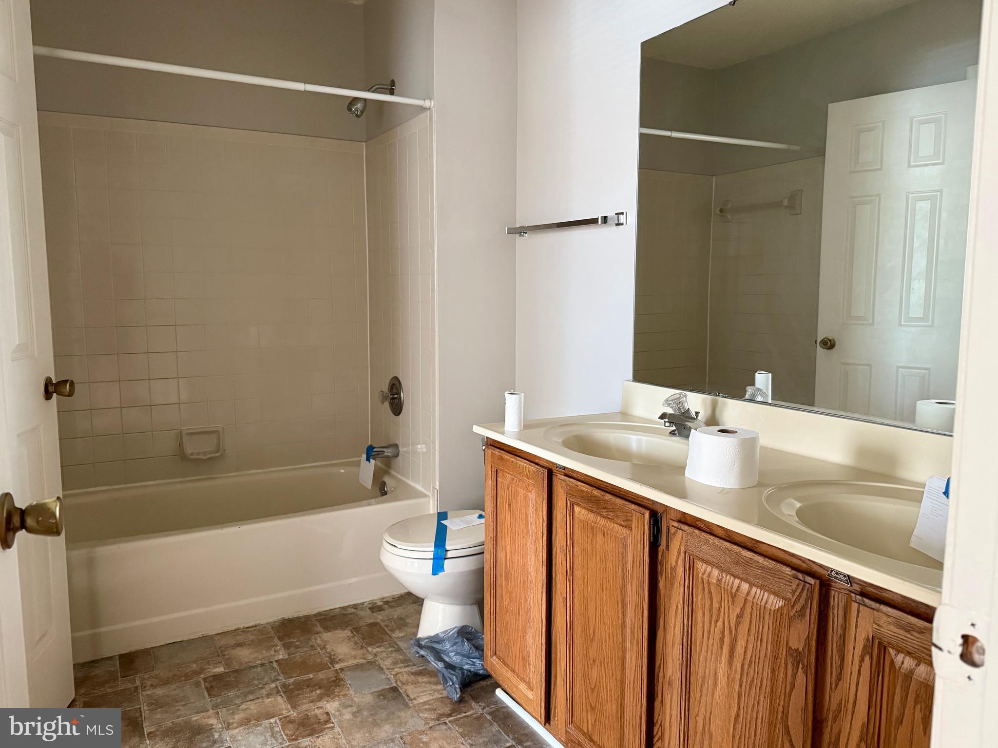 BALLENGER CREEK MEADOWS - Residential