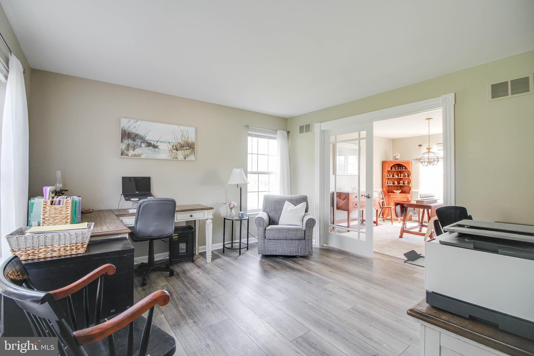 HOME FARM - Residential