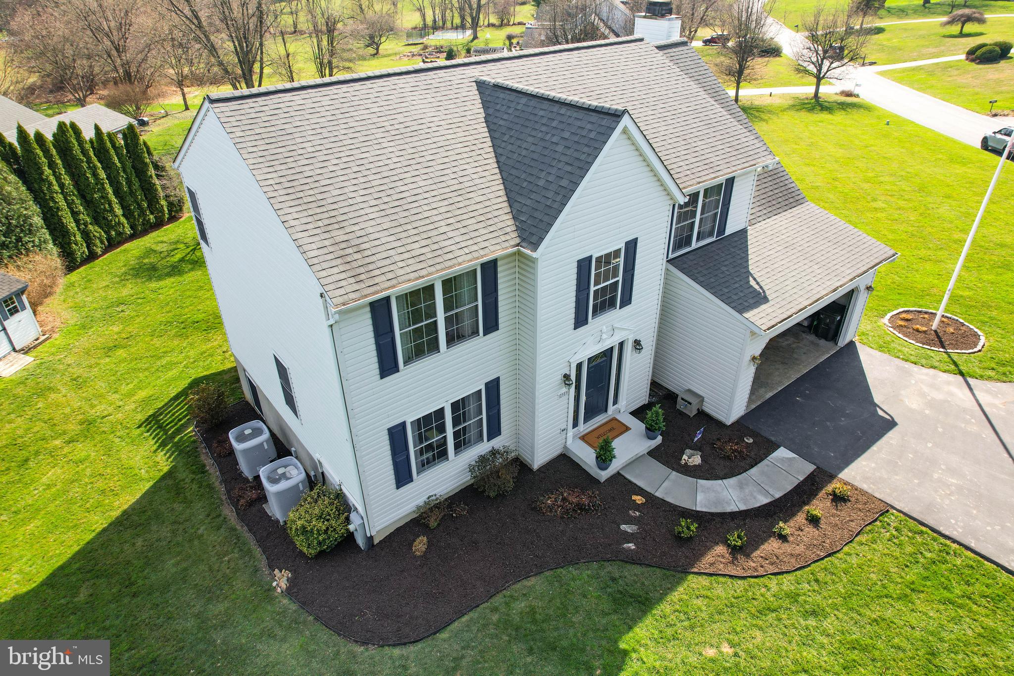 HOME FARM - Residential