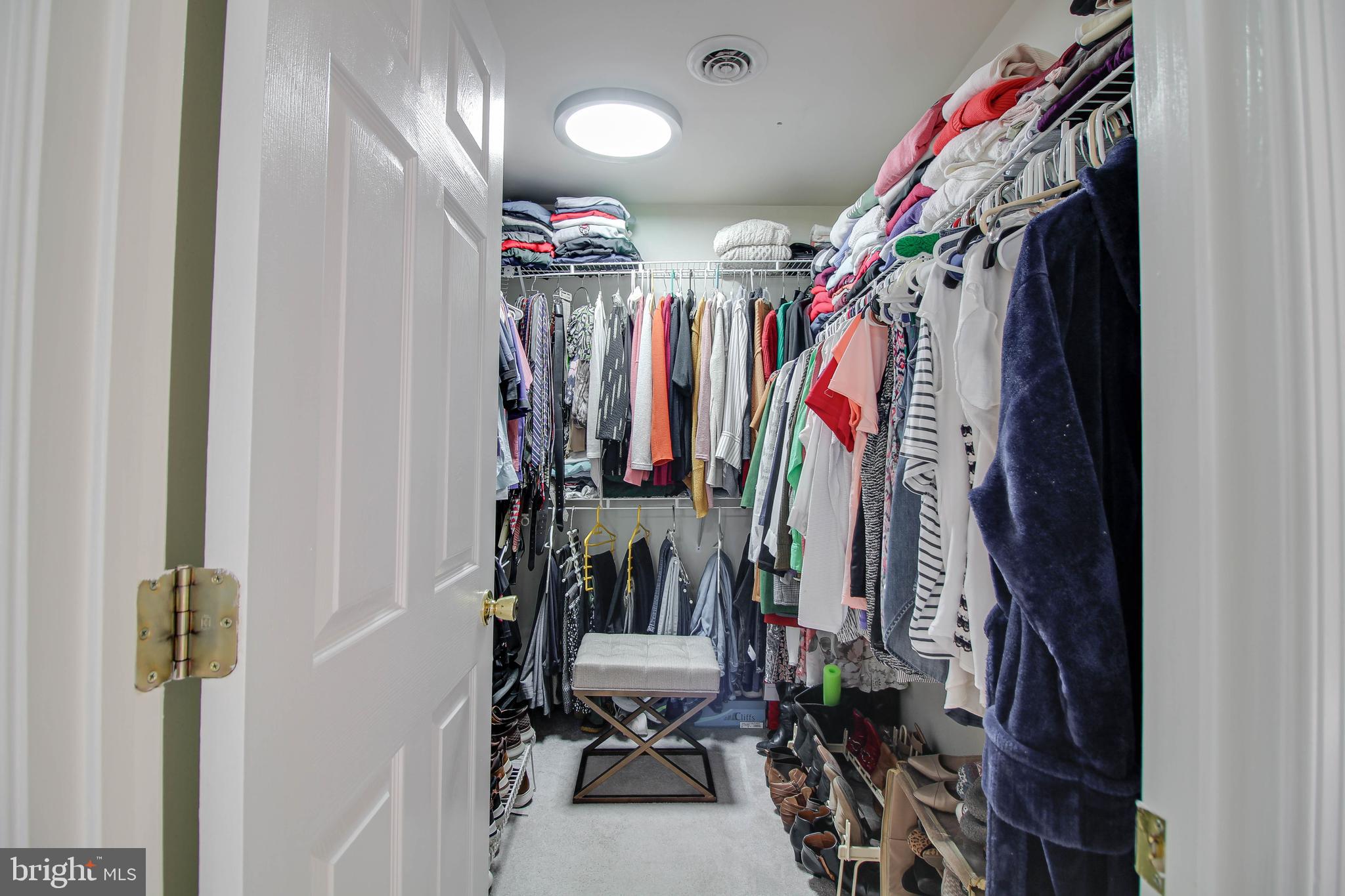 HOME FARM - Residential