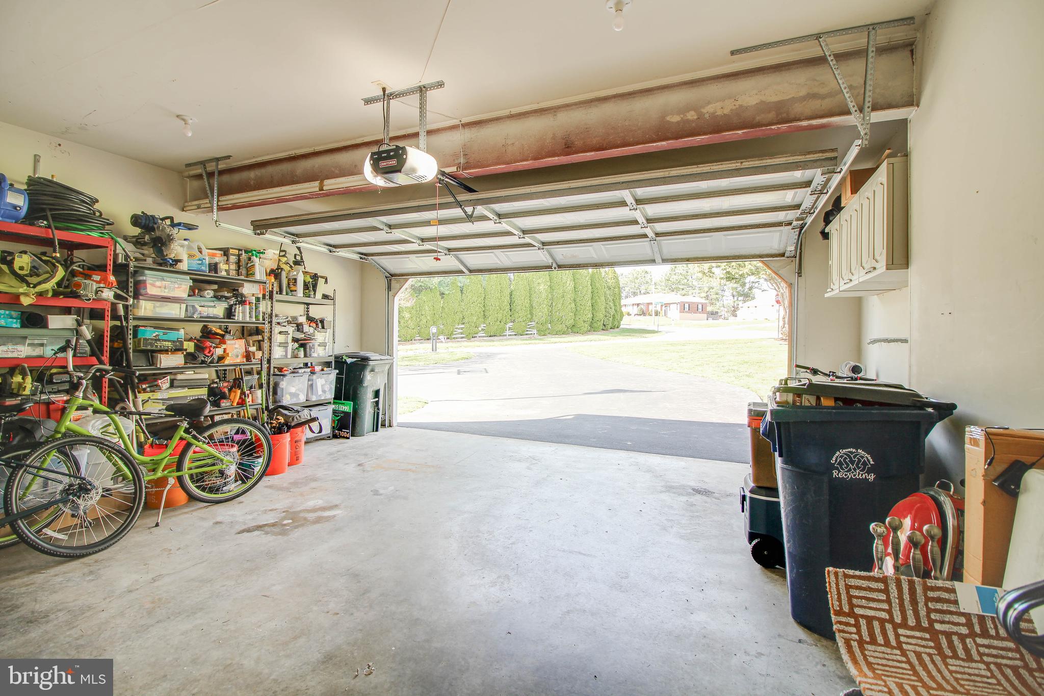 HOME FARM - Residential