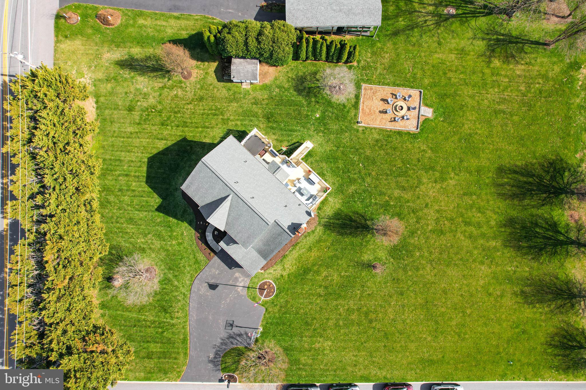 HOME FARM - Residential