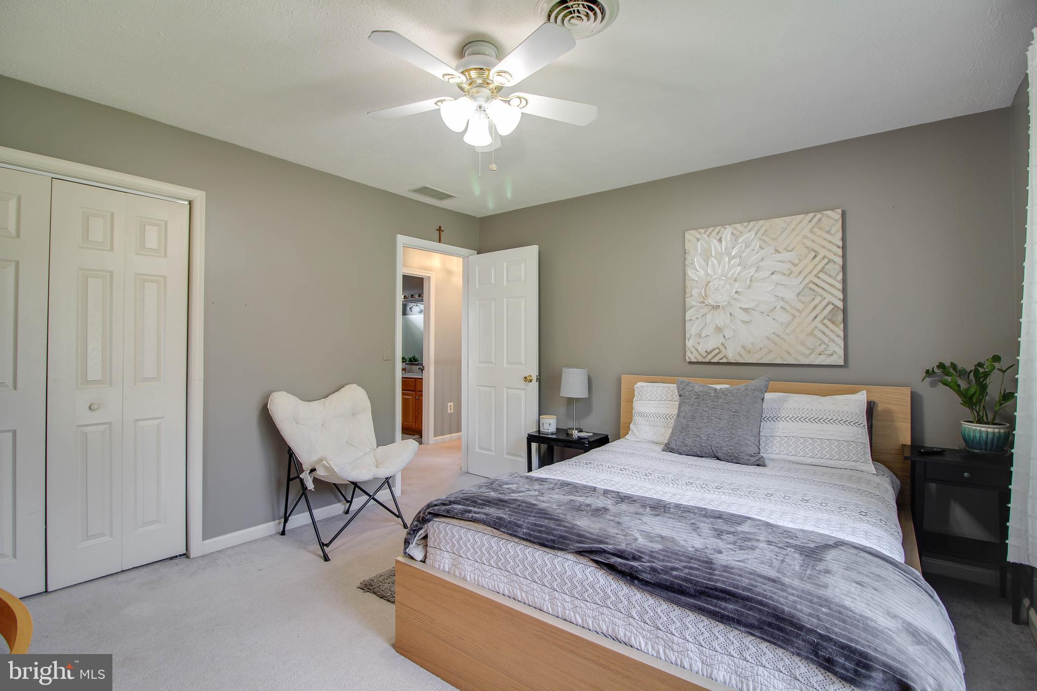 HOME FARM - Residential