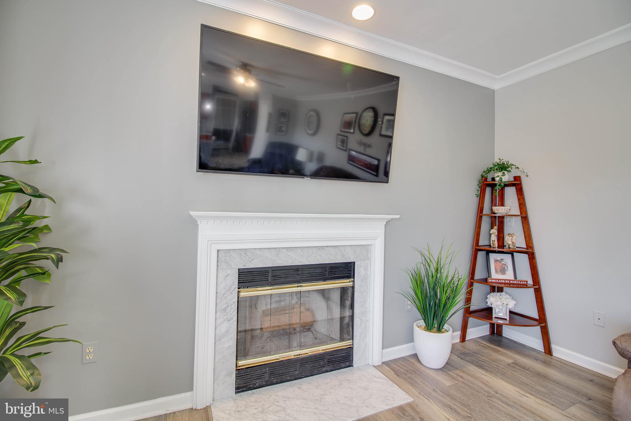 HOME FARM - Residential