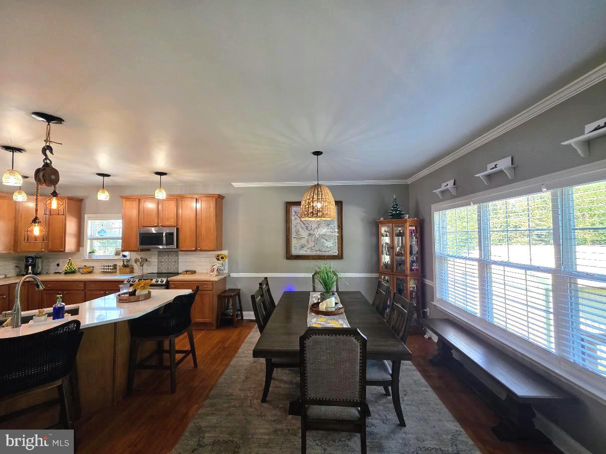 LOCUST POINT - Residential