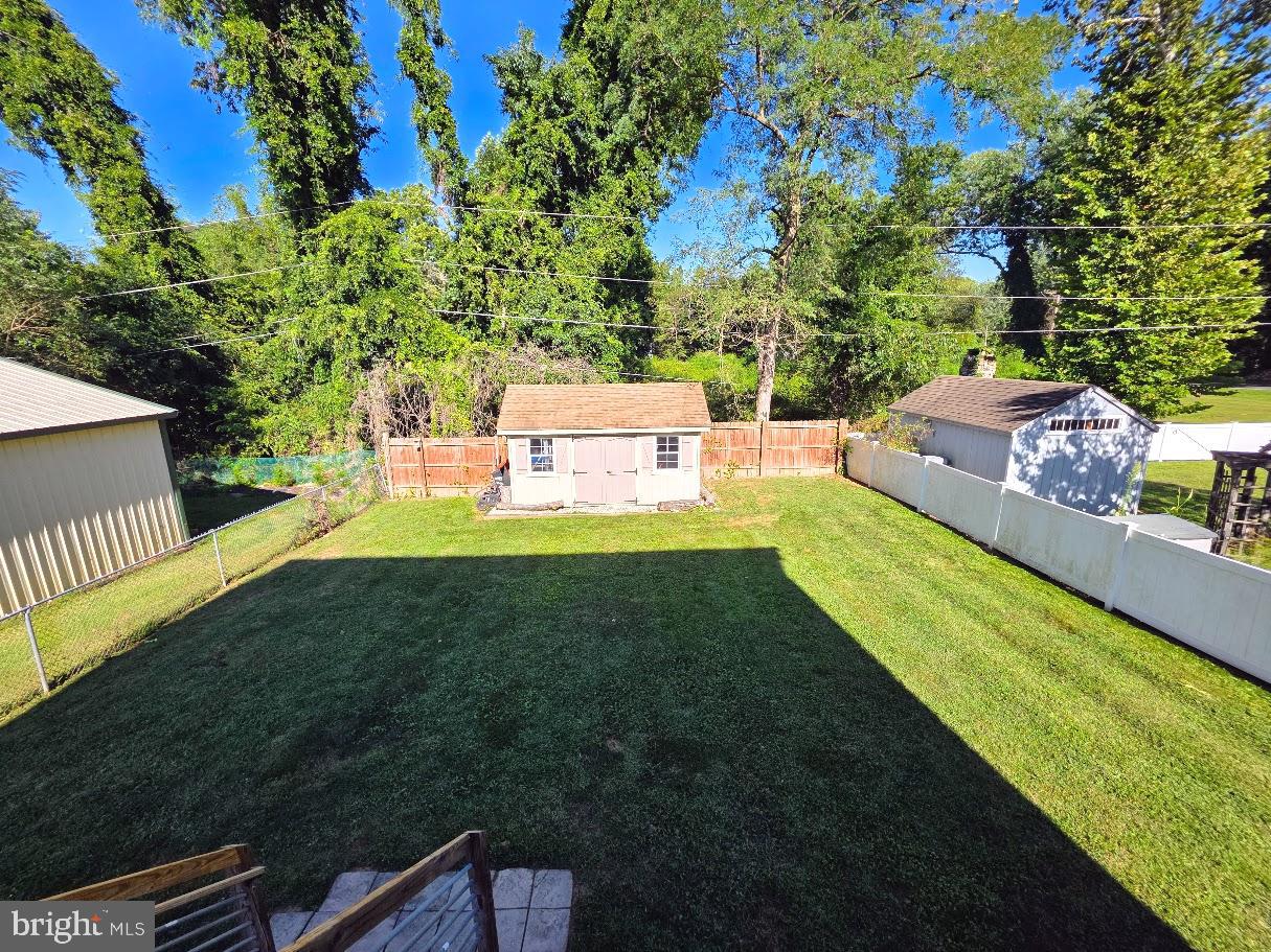 LOCUST POINT - Residential