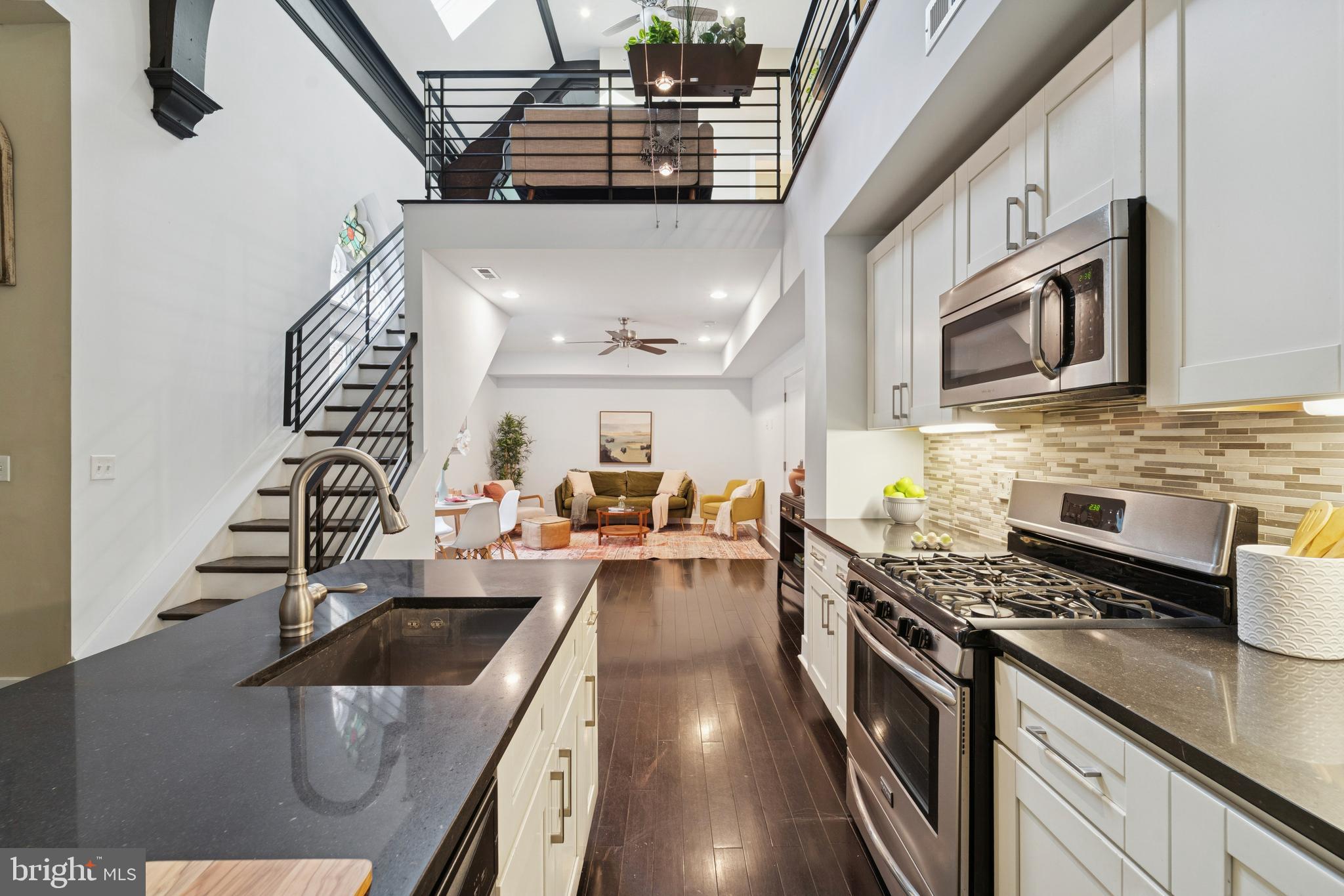 FAIRMOUNT - Residential